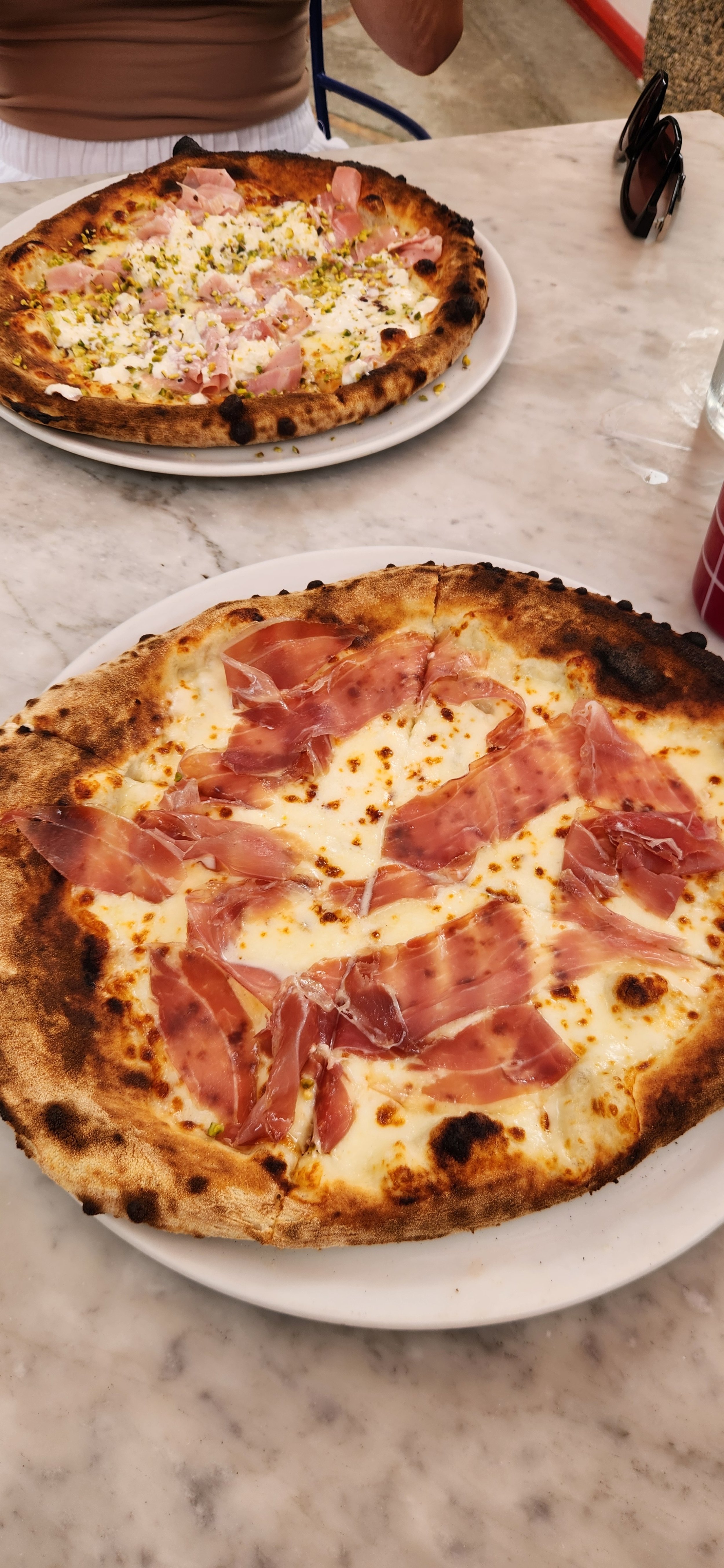 Pizza in Positano.jpg
