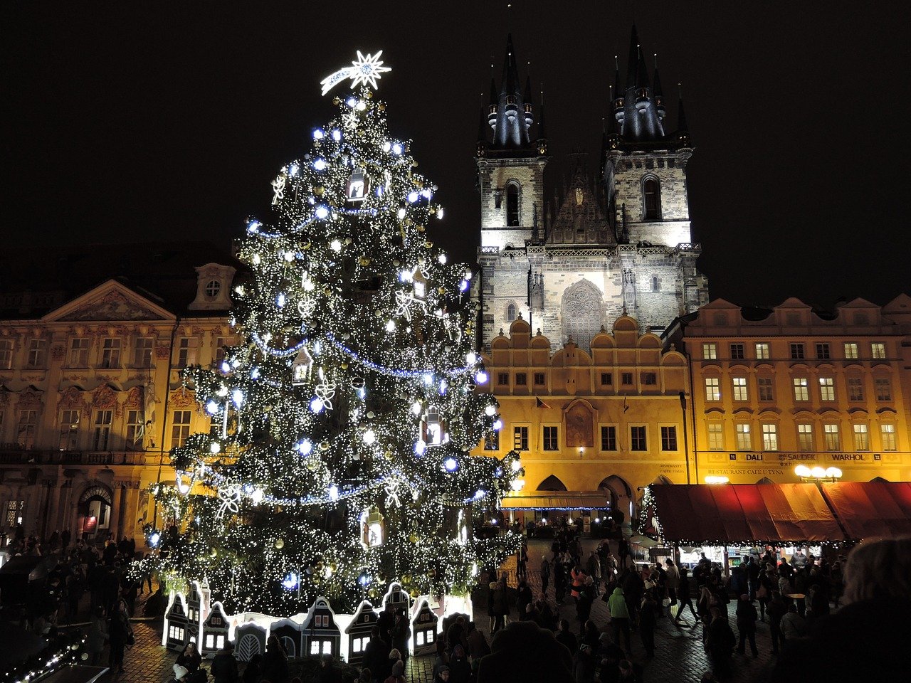 Prague_Christmas_Market.jpg