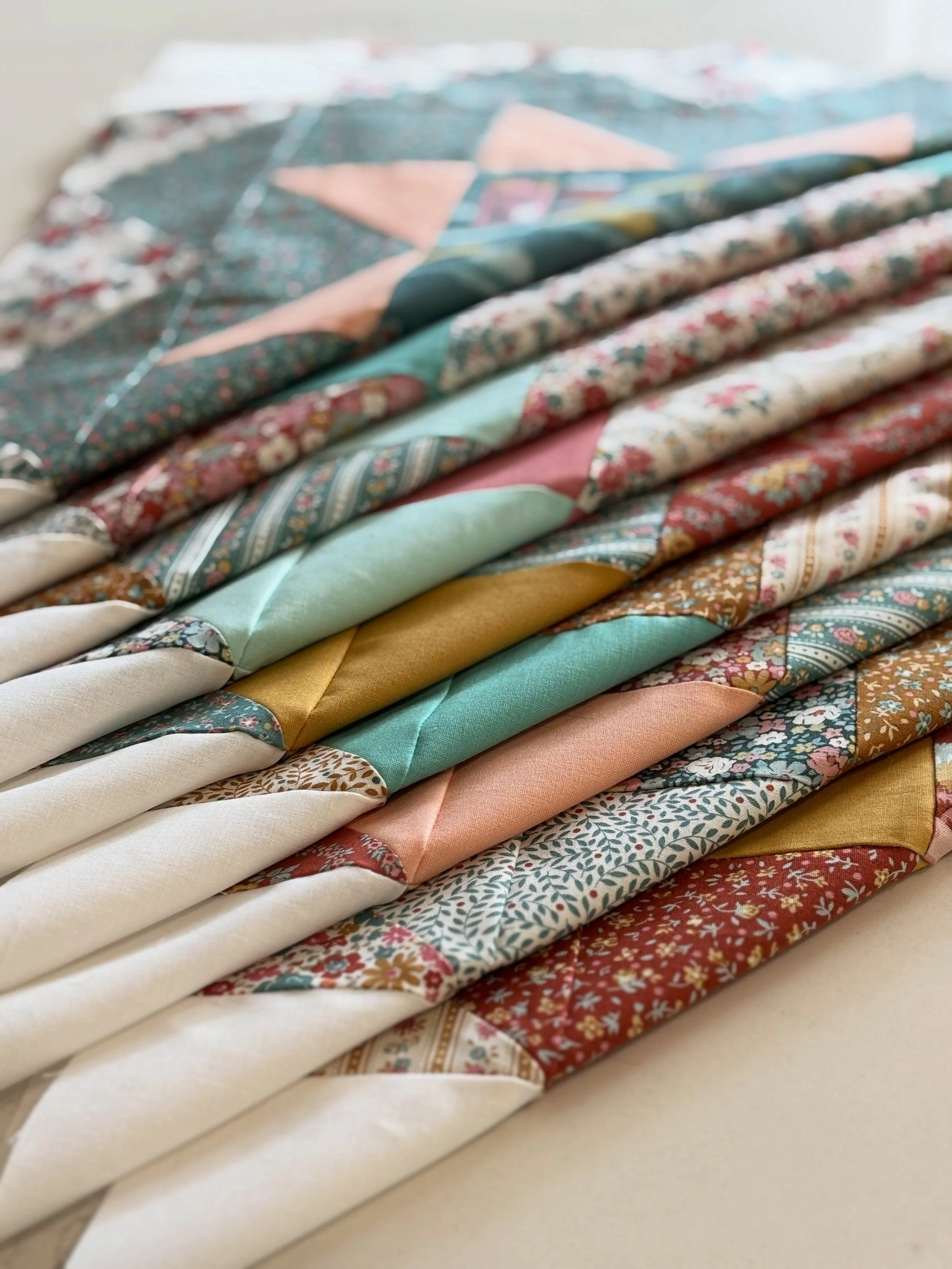 I had a super tight deadline for this new quilt to be completed, so lots of sewing happened in the evenings when it&rsquo;s too dark to take photos and videos. I was very happy to be able to take some photos of my completed blocks however. They&rsquo