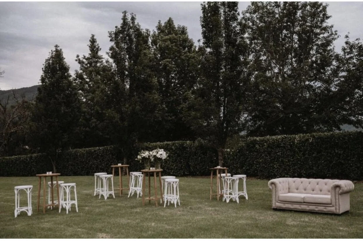 Timber+round+bar+tables.jpg