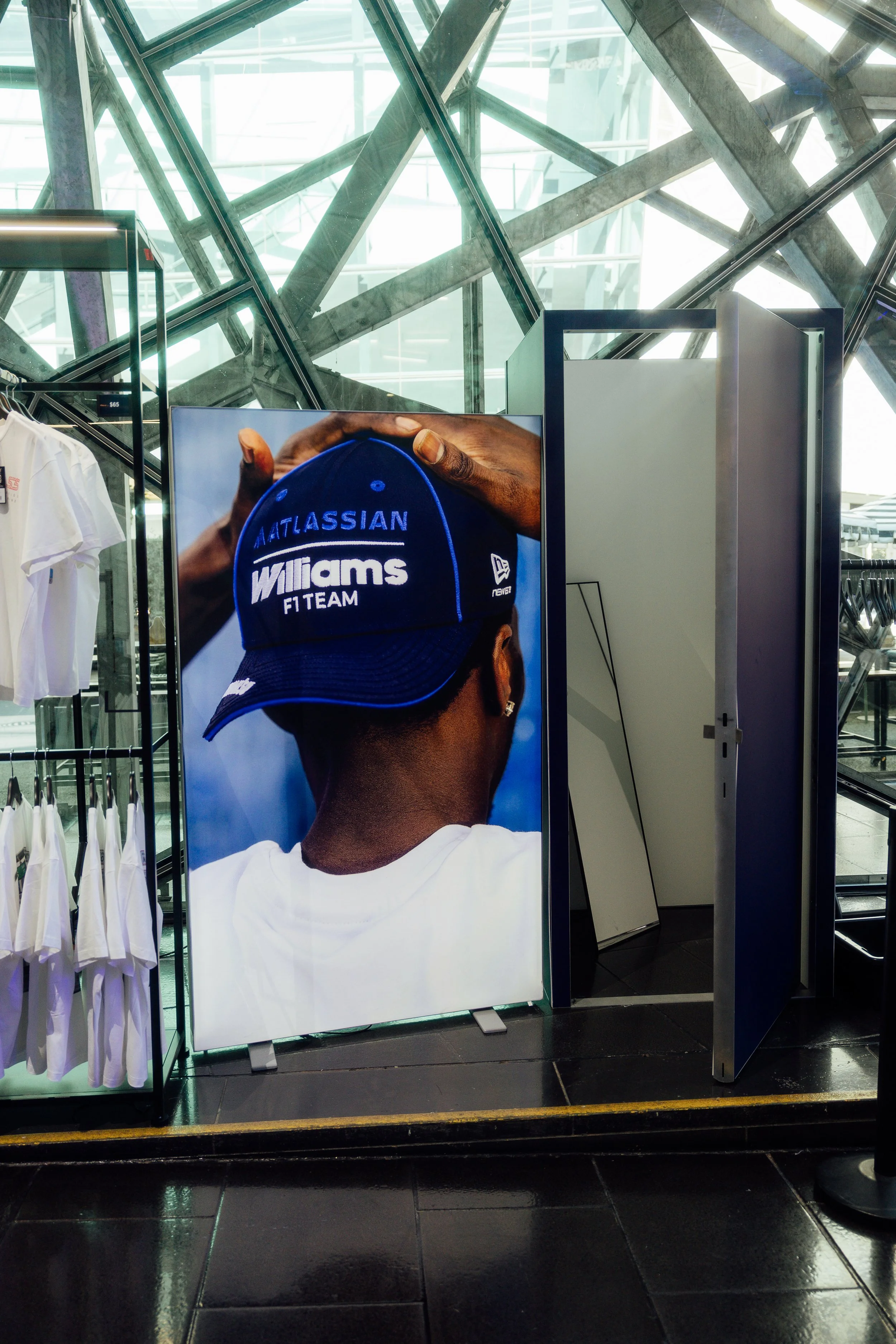 Changing Room Konnex