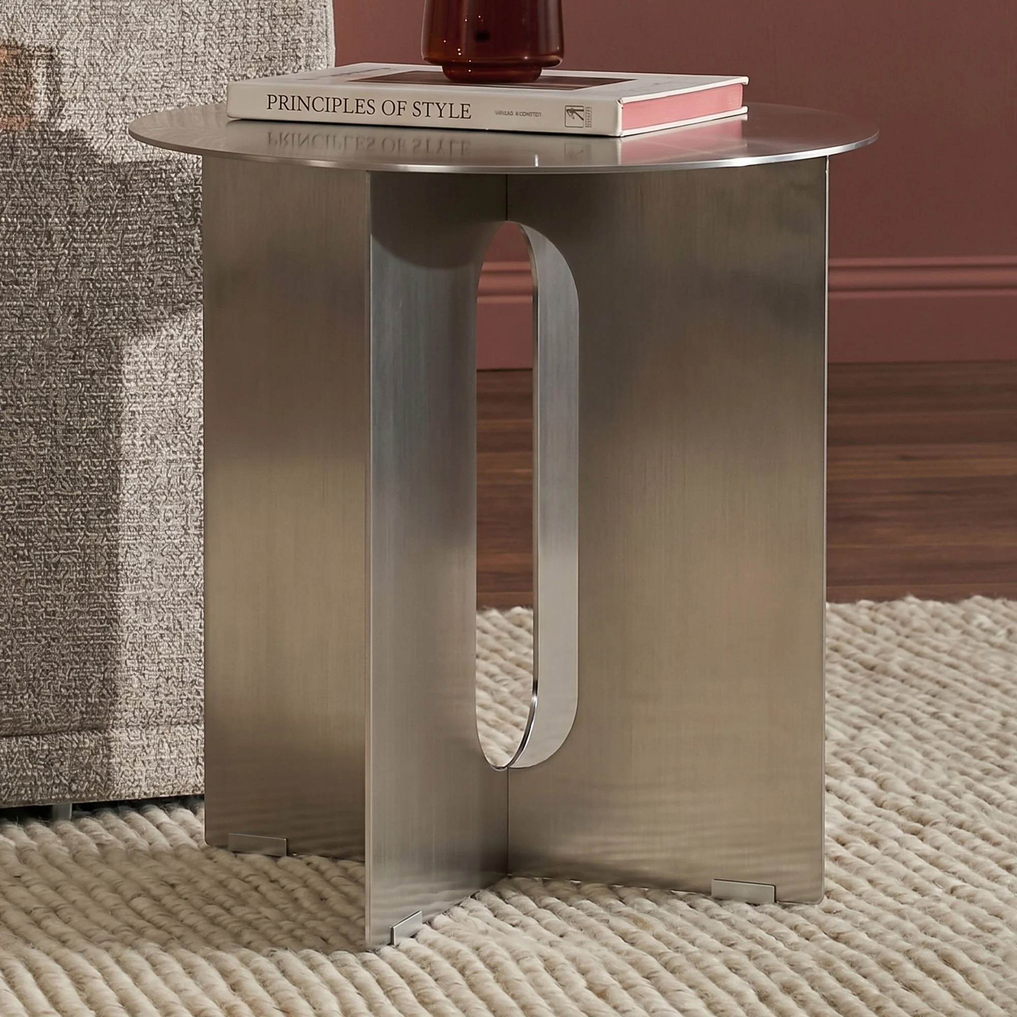 Axis Side Table 05.jpg