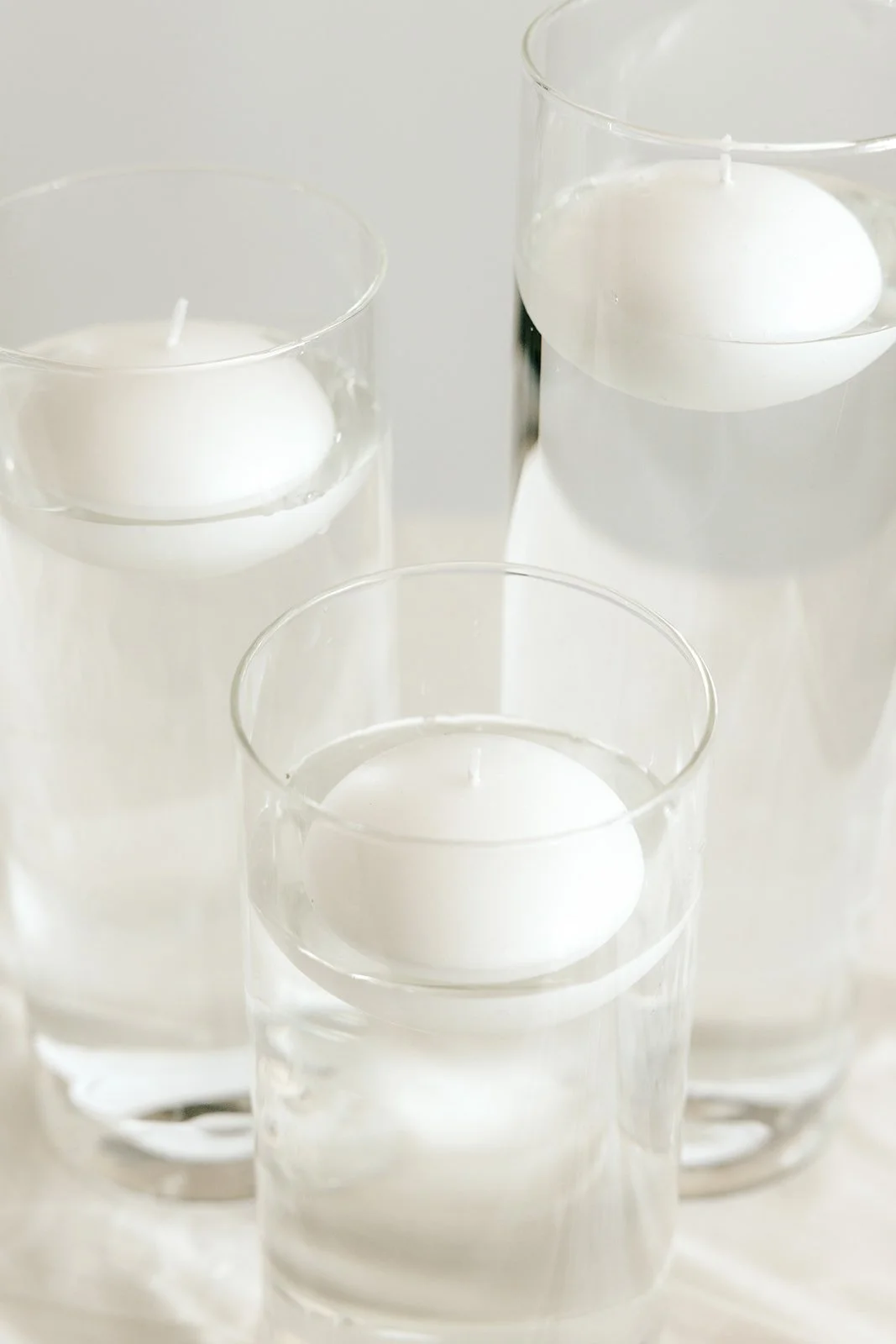 Floating candle and vessel