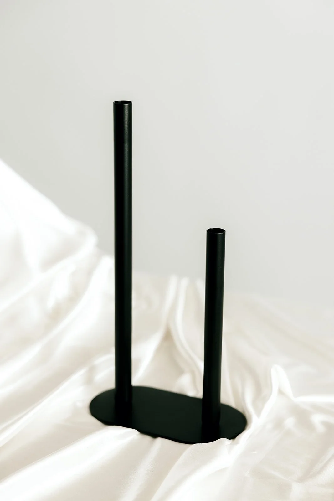 Black 2 prong stem vase