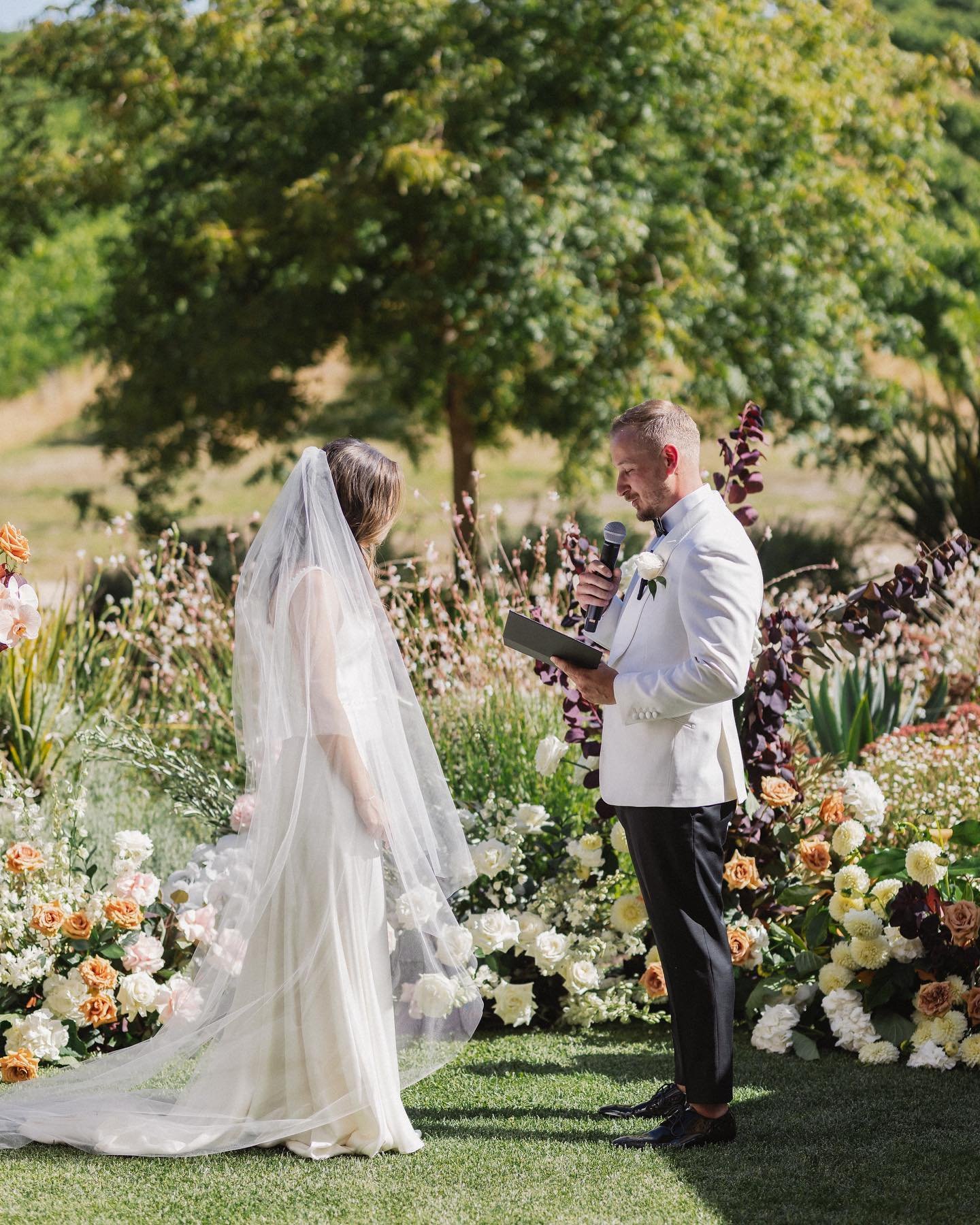 Maria + Alex ✨

@goldingwines_weddings 
@myoneandonly.weddings 
@matthewvercoe_celebrantandmc 
@macczudek