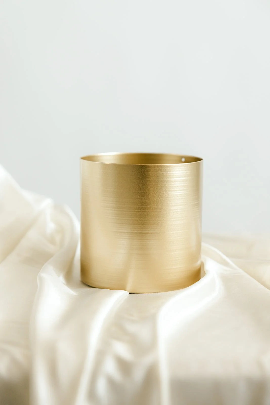 brushed gold pot