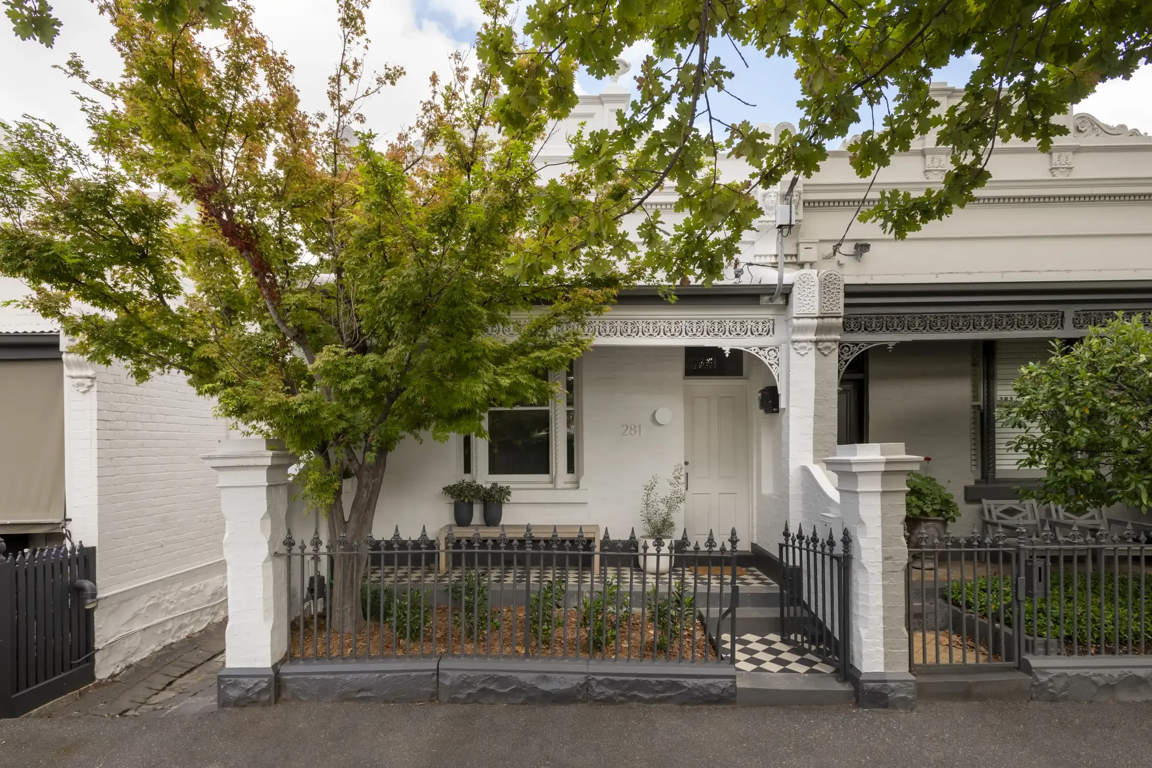 Heritage residential extension in Carlton North by Dean McCredden Architect.