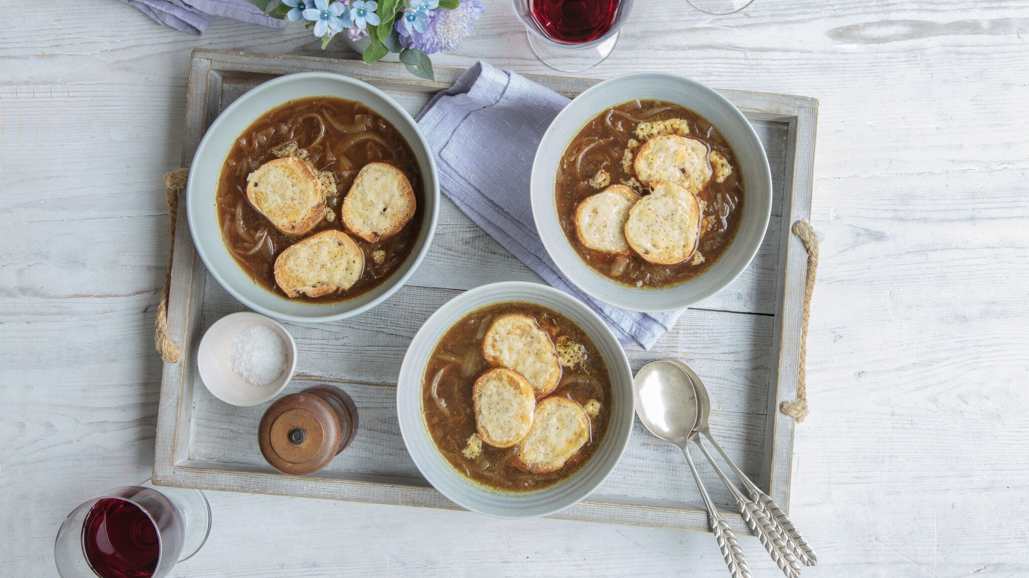 GeorgiaGlynnSmith-MaryBerryFeast-French-onion-soup-1058,huge.1690197267.jpg