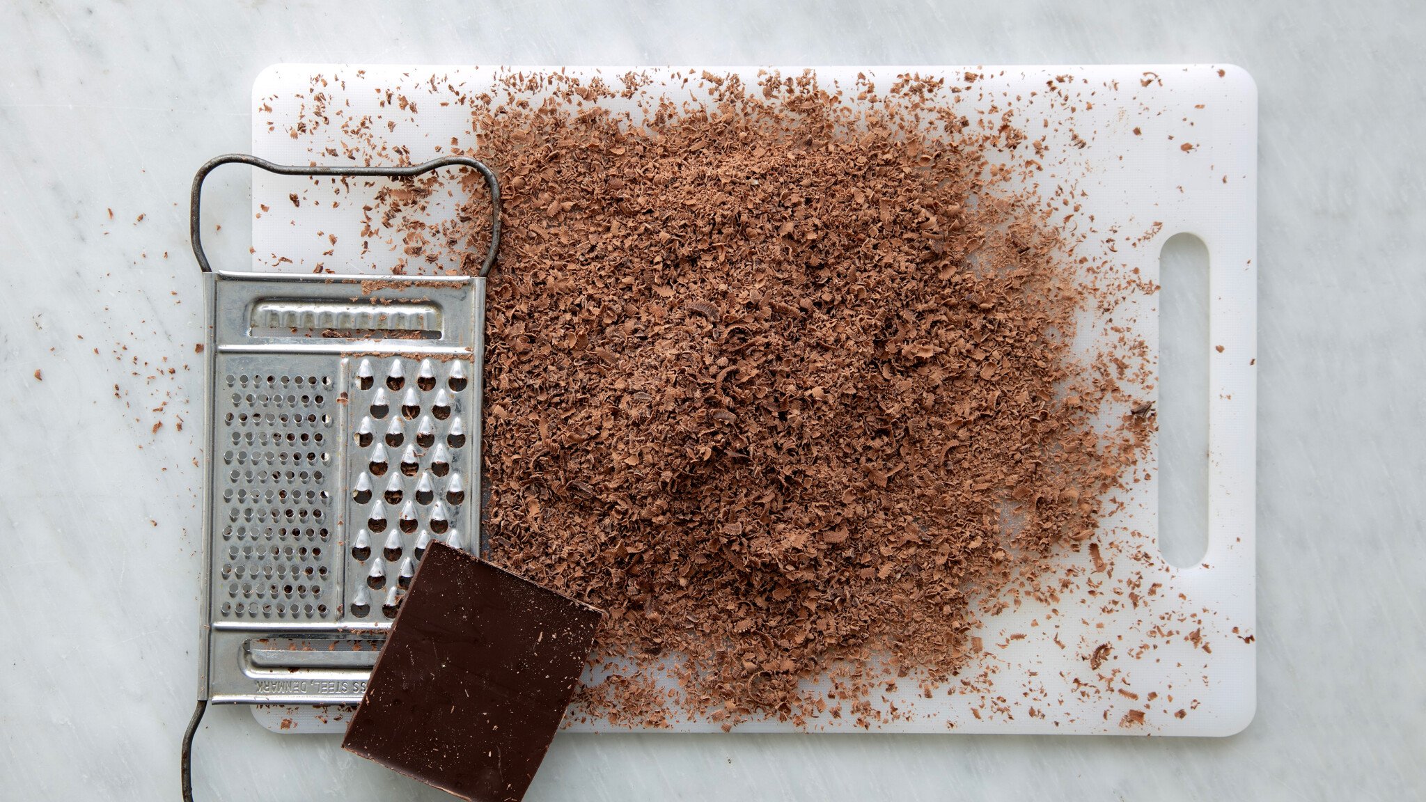 GeorgiaGlynnSmith-Mary-Berry-Classics-Chocolate-Pots-27114,huge.1687388161.jpg