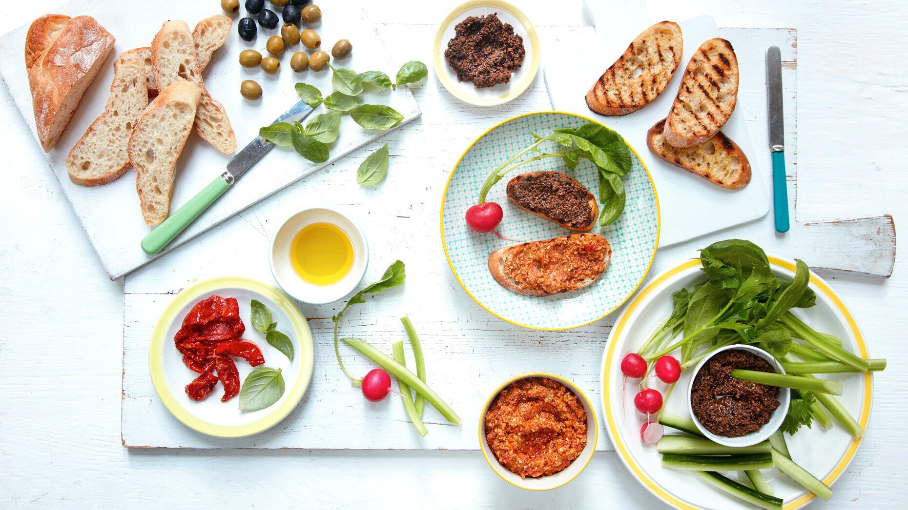 GeorgiaGlynnSmith-Mary-Berry-Everyday-tapenade-15428-1,huge.1687388161.jpg