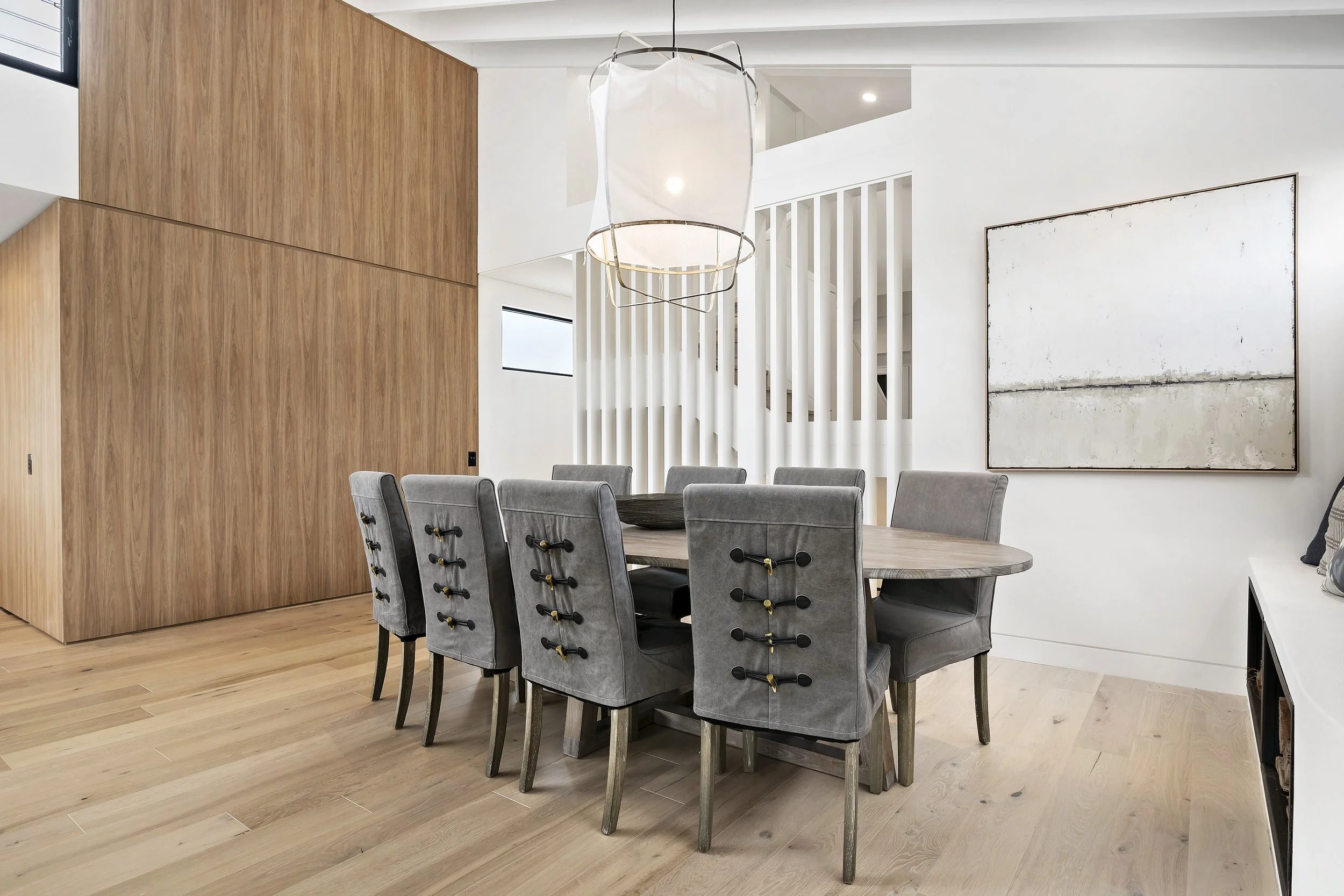 2-Dining Room.jpg