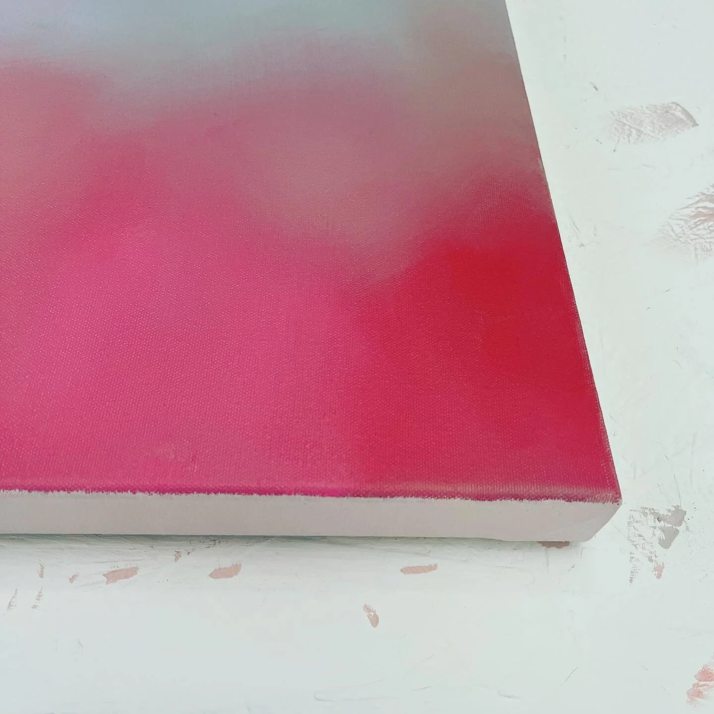 Painting edges this morning. I find editing out the mess on the sides of the canvas really helps me to see the work in a new light. Kinda love this one. Some sneaky peeks in the carousel. Will photograph her properly later this week, ready to go on m