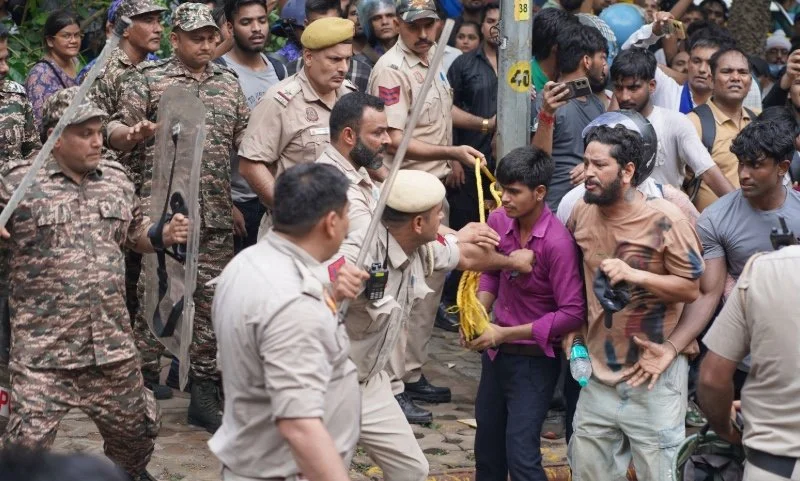 5 Forms of Unlawful, Punitive Force Delhi Police May Have Used Against CJP Protesters