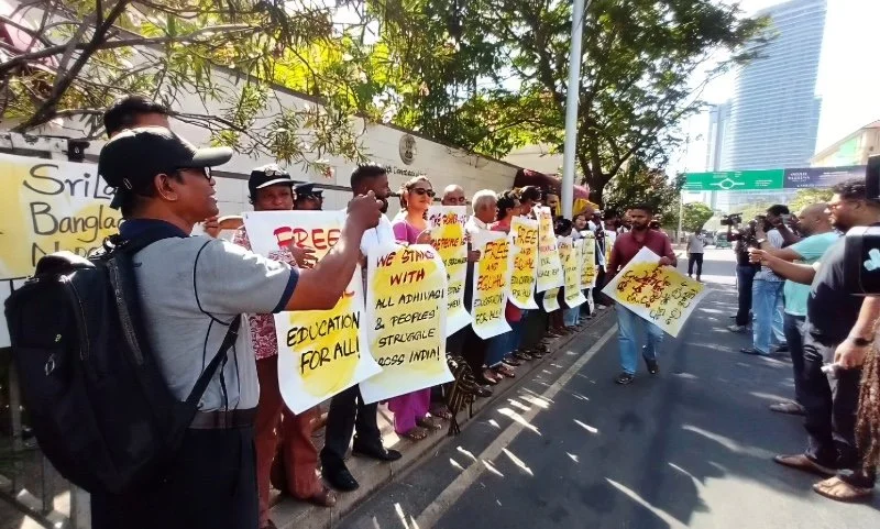 Sri Lankan youth demonstrate near Indian High Commission in Colombo to express solidarity with Indian student protesters.