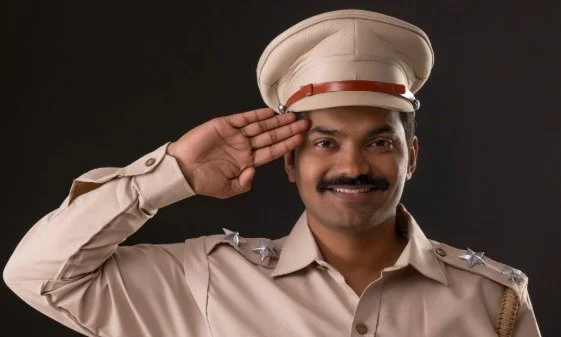 Maharashtra Deputy CM Allegedly Threatens IPS Officer Over Mining Crackdown