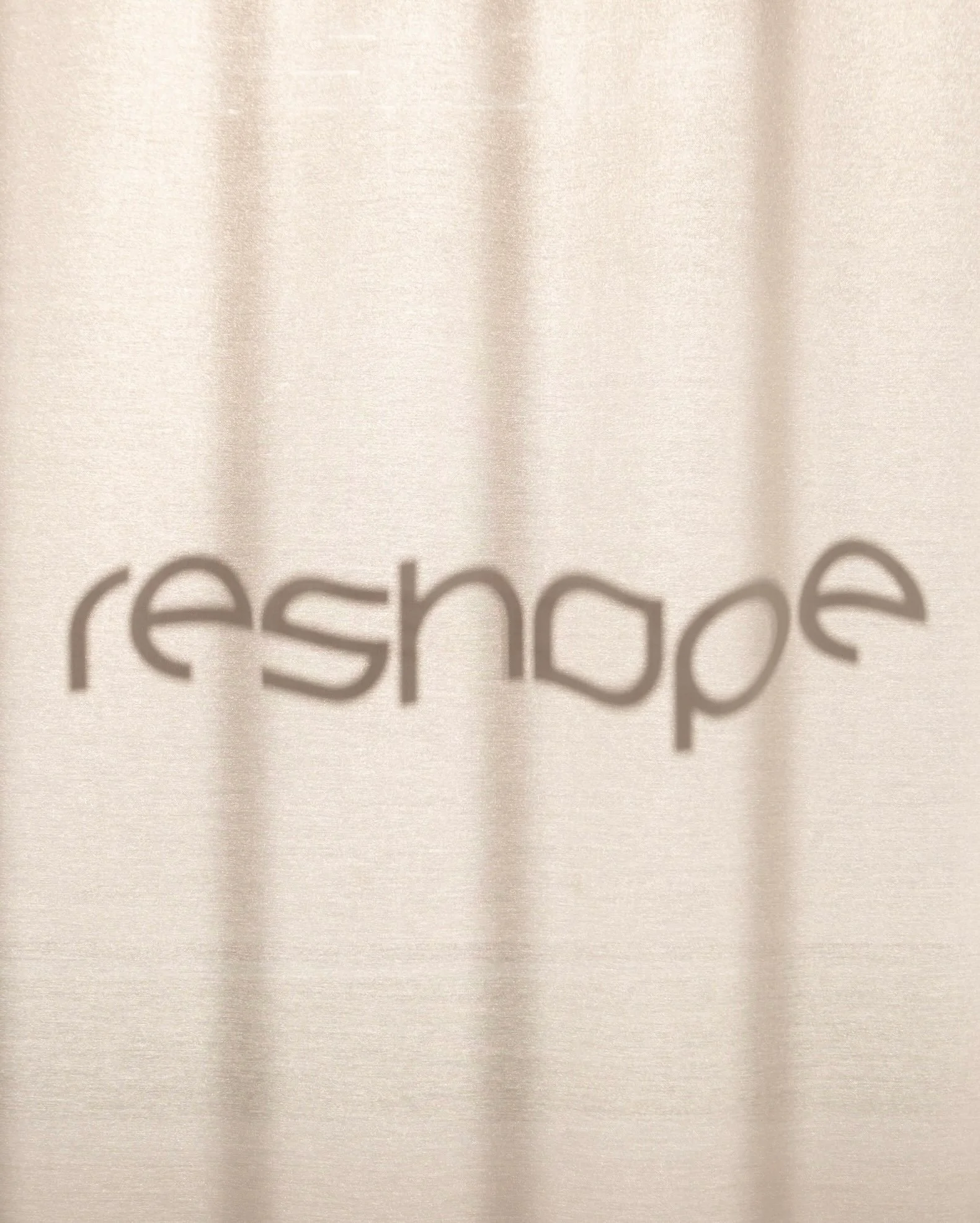 interior design for @reshape.muc / creating a balance between natural, bright materials and some subtle edgy details

#interiordesign #interior #design #pilates 
photography @studiolucadavid