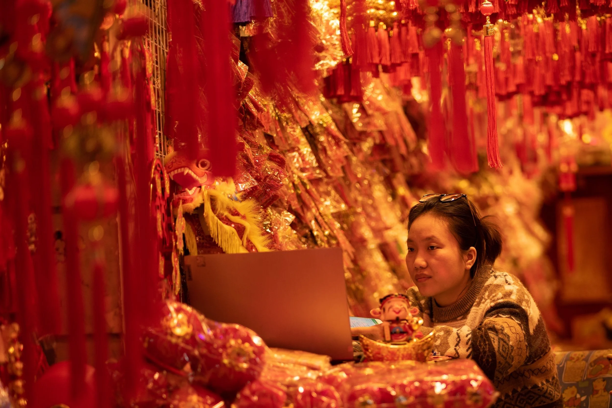 Tet business girl, Hanoi, Vietnam