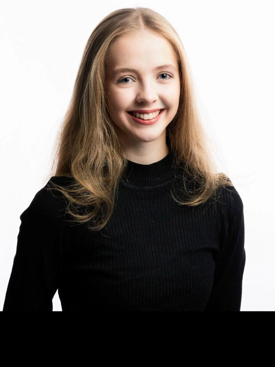 ✨ Announcing Summer Stars teachers ✨Rose Barford
Rose began dancing aged three at The Goode School of Dance. During this time Rose
completed many RAD examinations and performed in various school shows, such as the role
of Clara in The Nutcracker. Ros