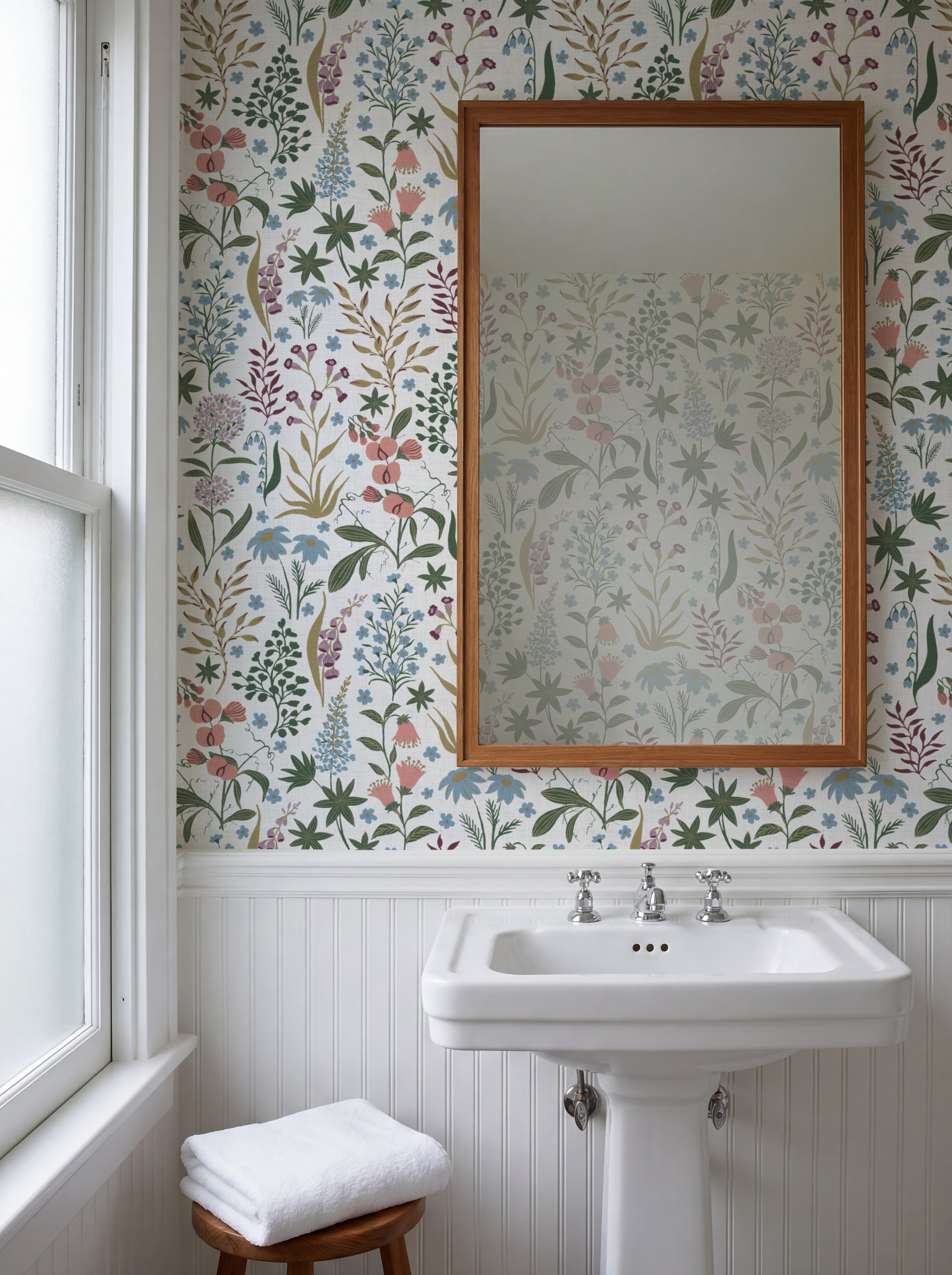 wildflower-meadow-wallpaper-powder-room.png