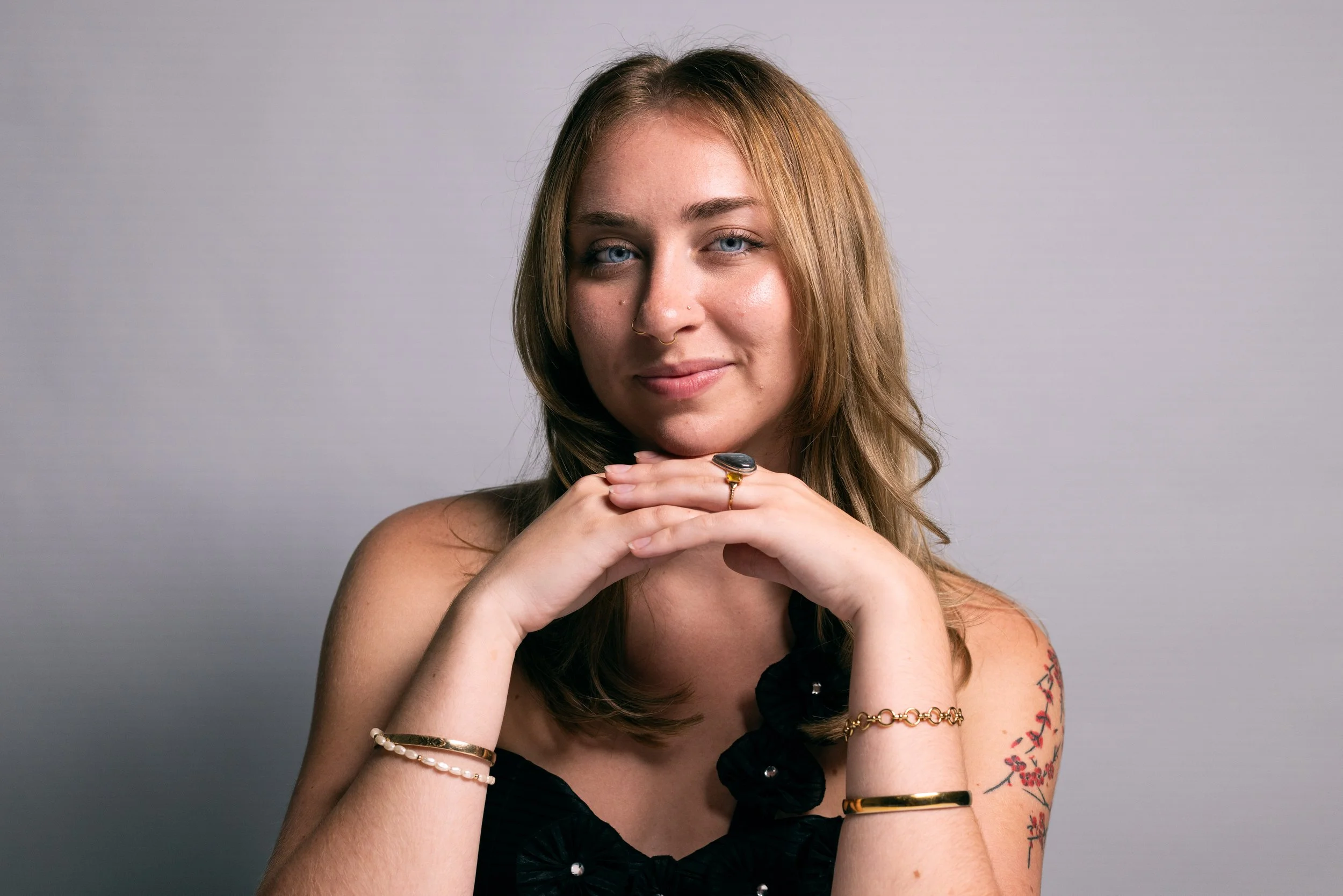 HelenLookingGoodPerUsual-2-2.jpg