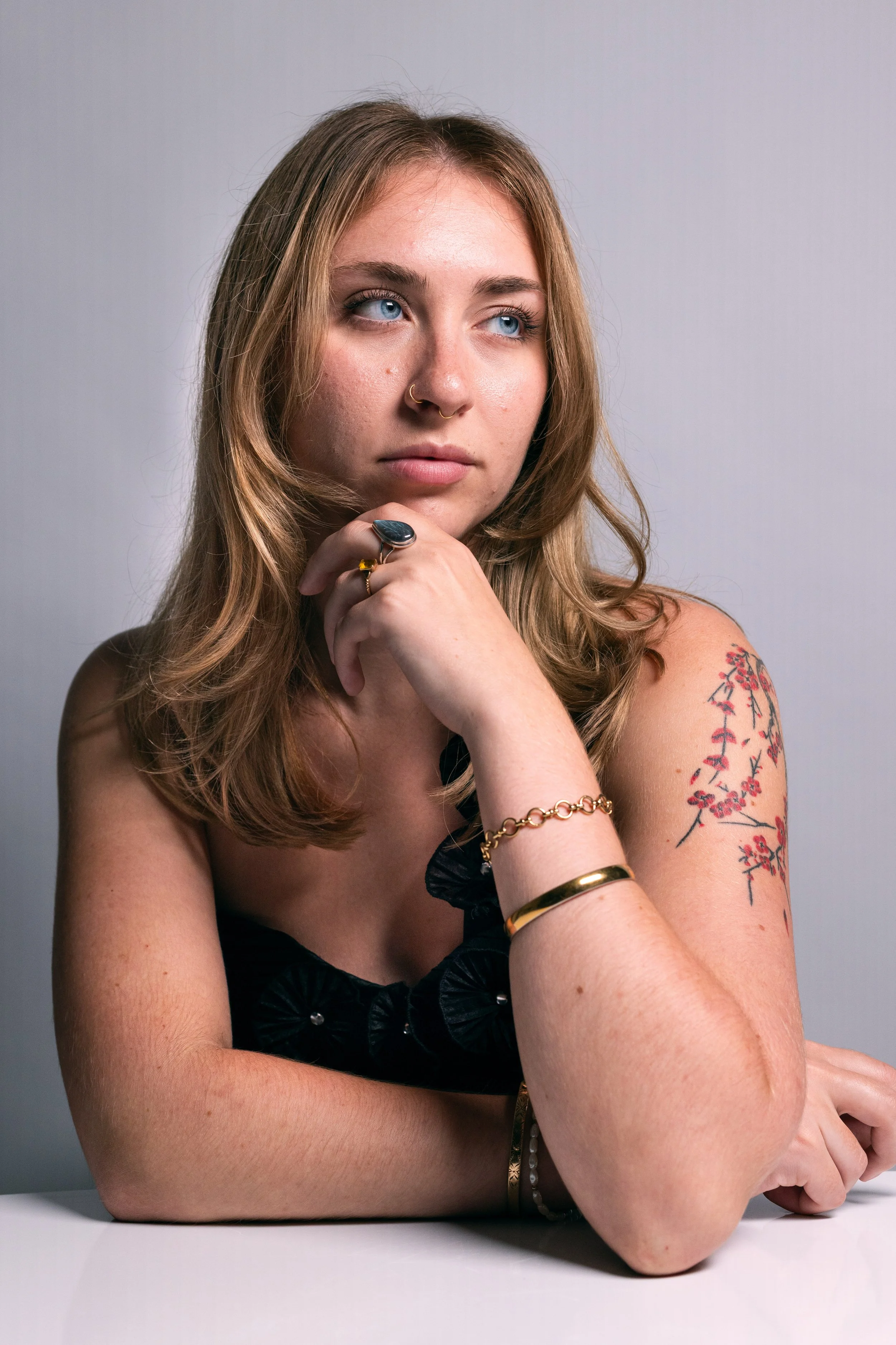 HelenLookingGoodPerUsual-2.jpg
