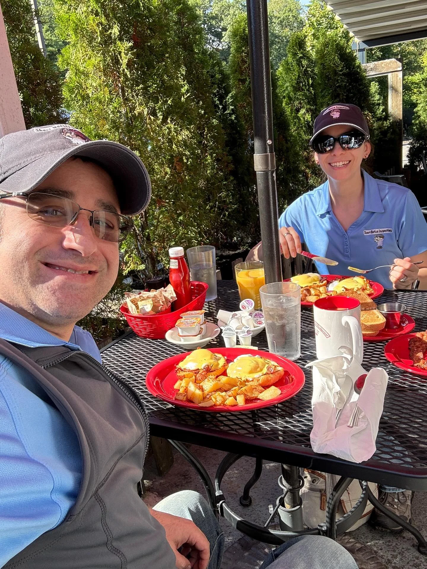 After an early morning inspection, we were close enough to one of our favorite breakfast spots @strawberryfairnorwell so we had to stop by. We definitely recommend the Eggs Benedict.