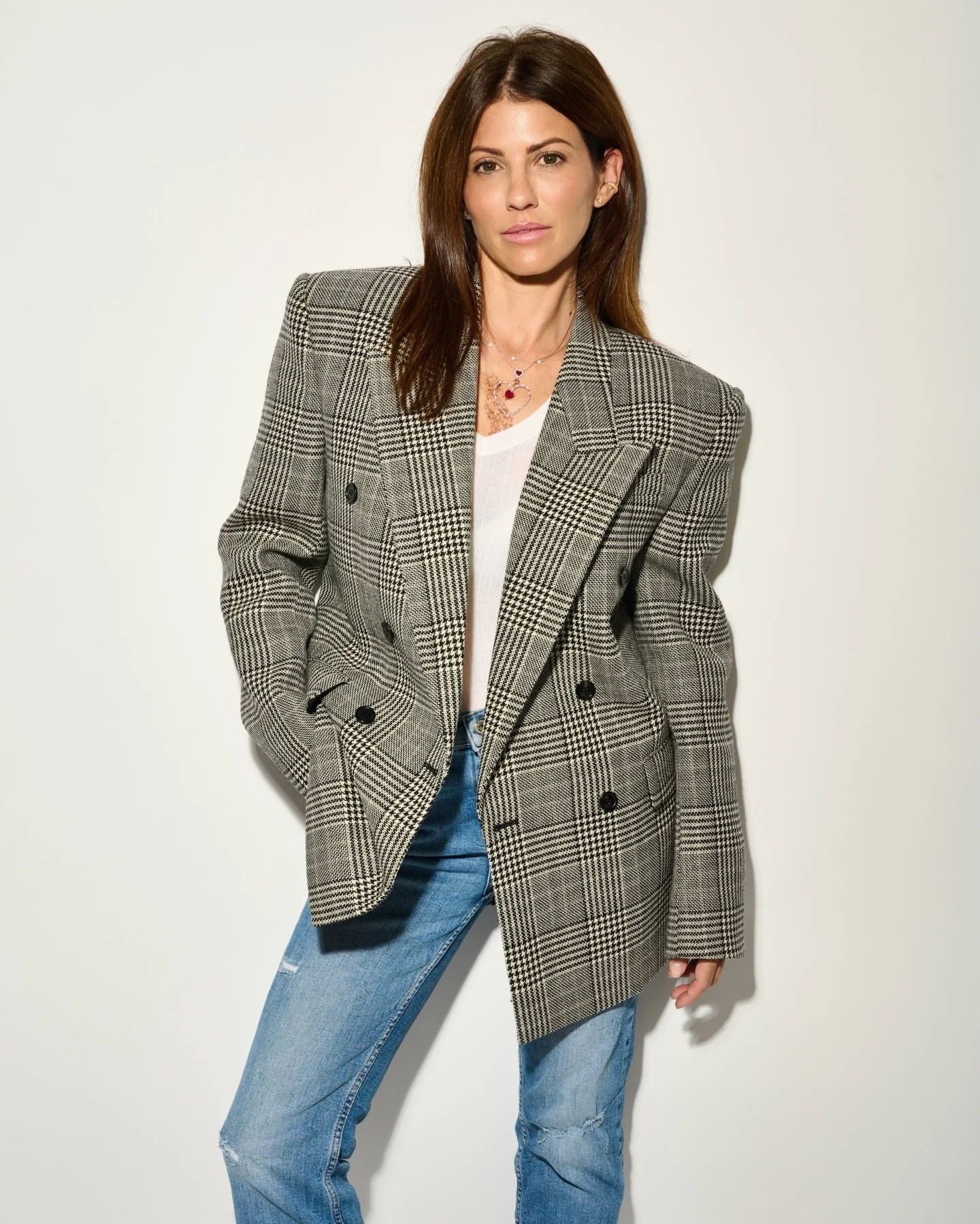 Rooted in strategy, refined by design &mdash; VG Studio helps lifestyle brands show up with consistency and intention.⁠
⁠
Founded by Veronica Gautschi &mdash; designer, entrepreneur and creative director based on the French Riviera &mdash; the studio