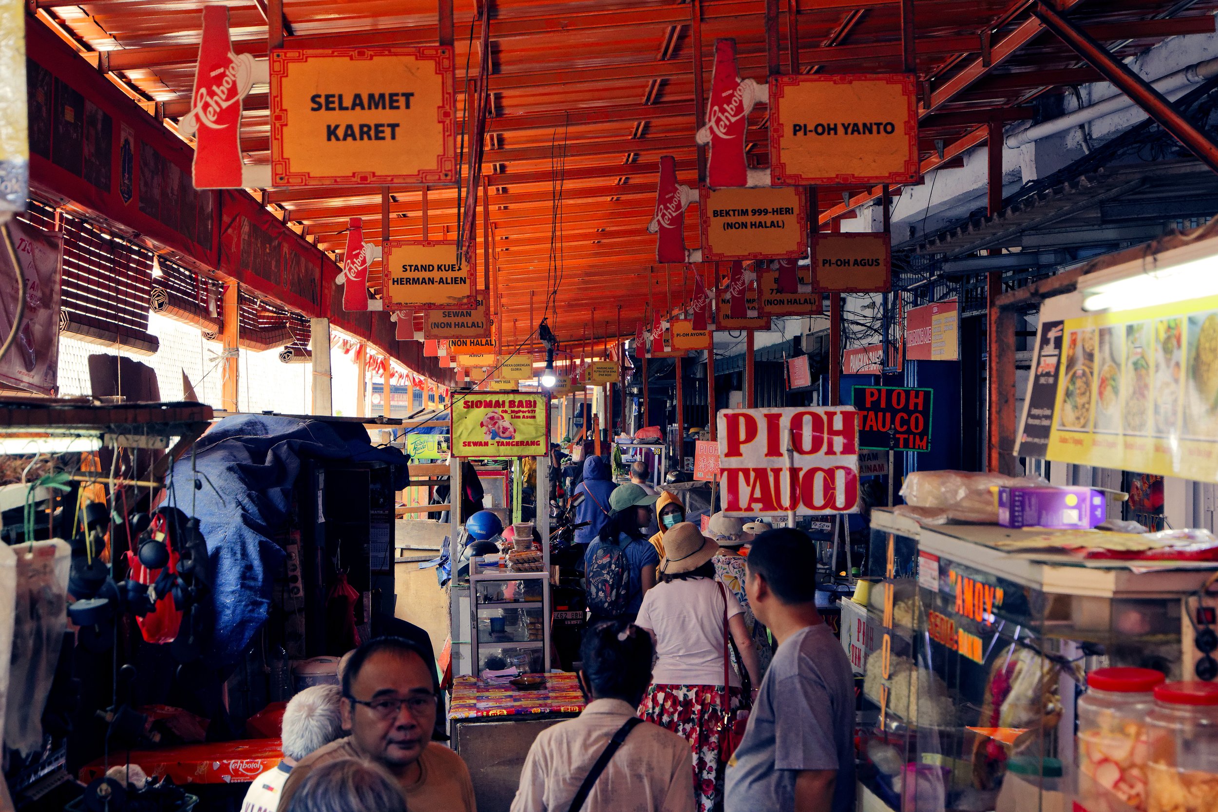 Walking in Chinatown - Jakarta, Indonesia