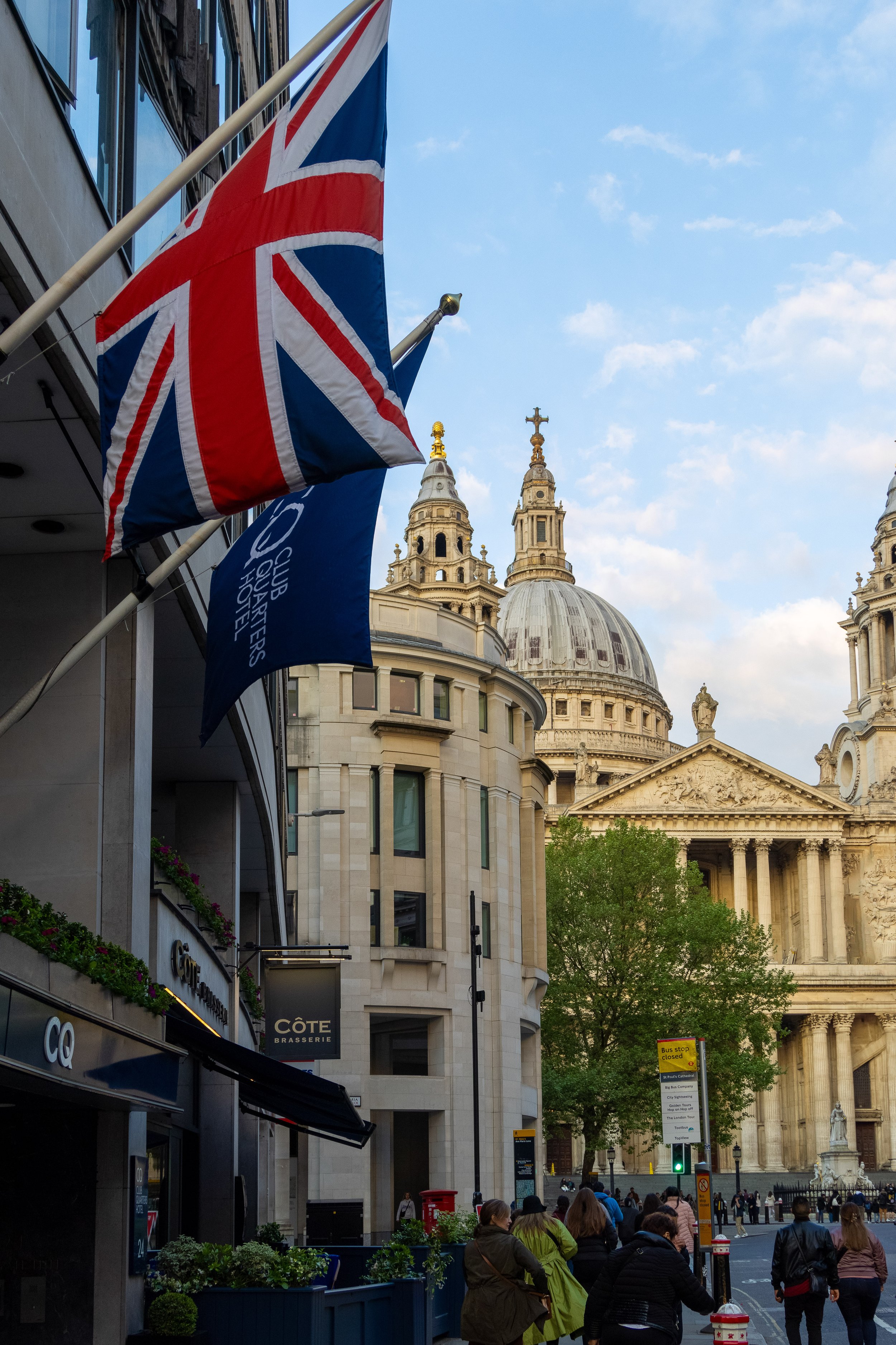 Approaching St Paul’s
