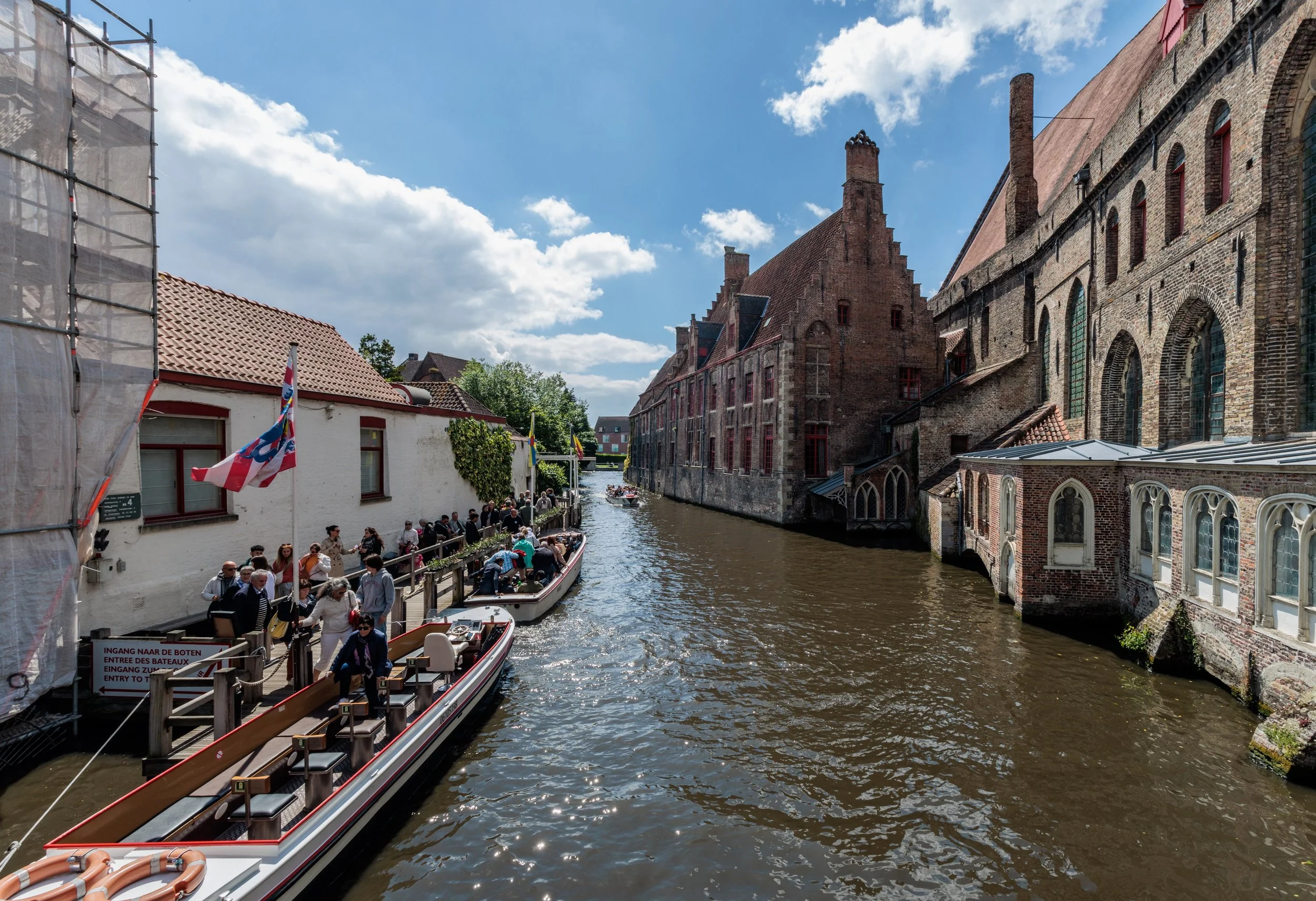 Boats Boarding