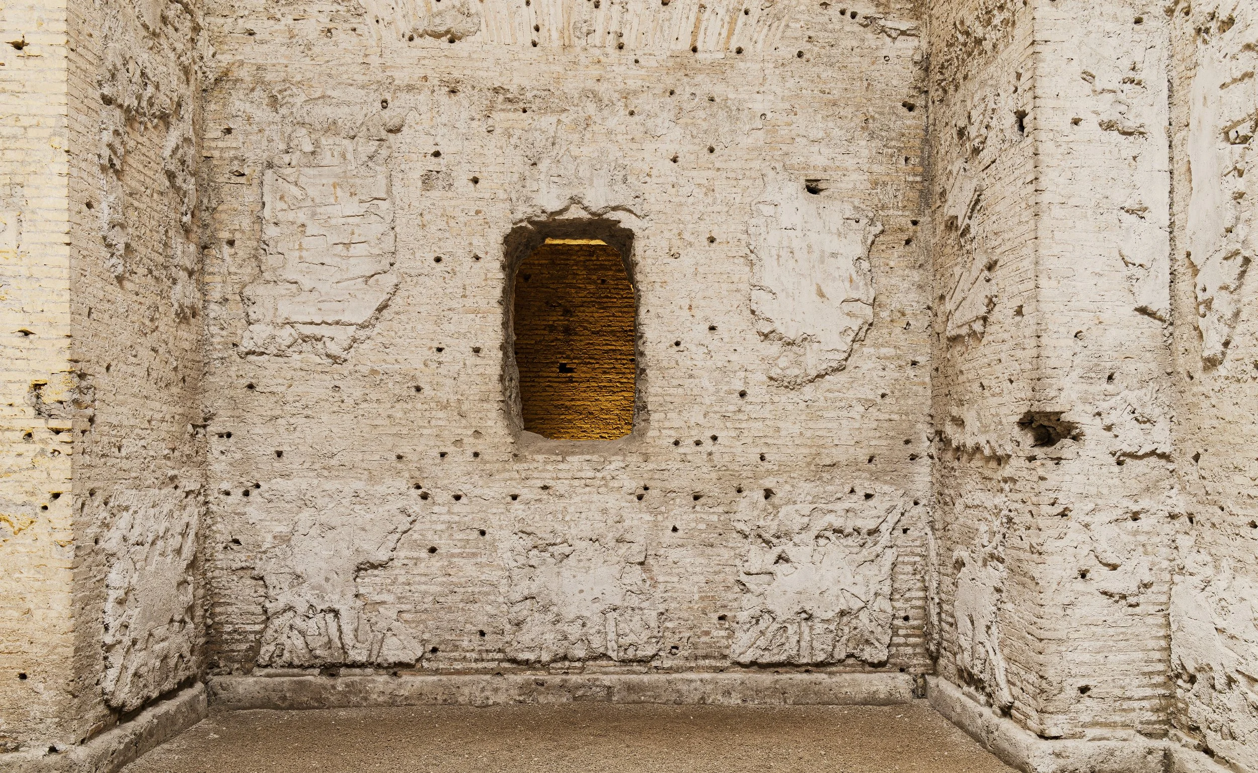 Wall Fenestration in the Domus Aurea