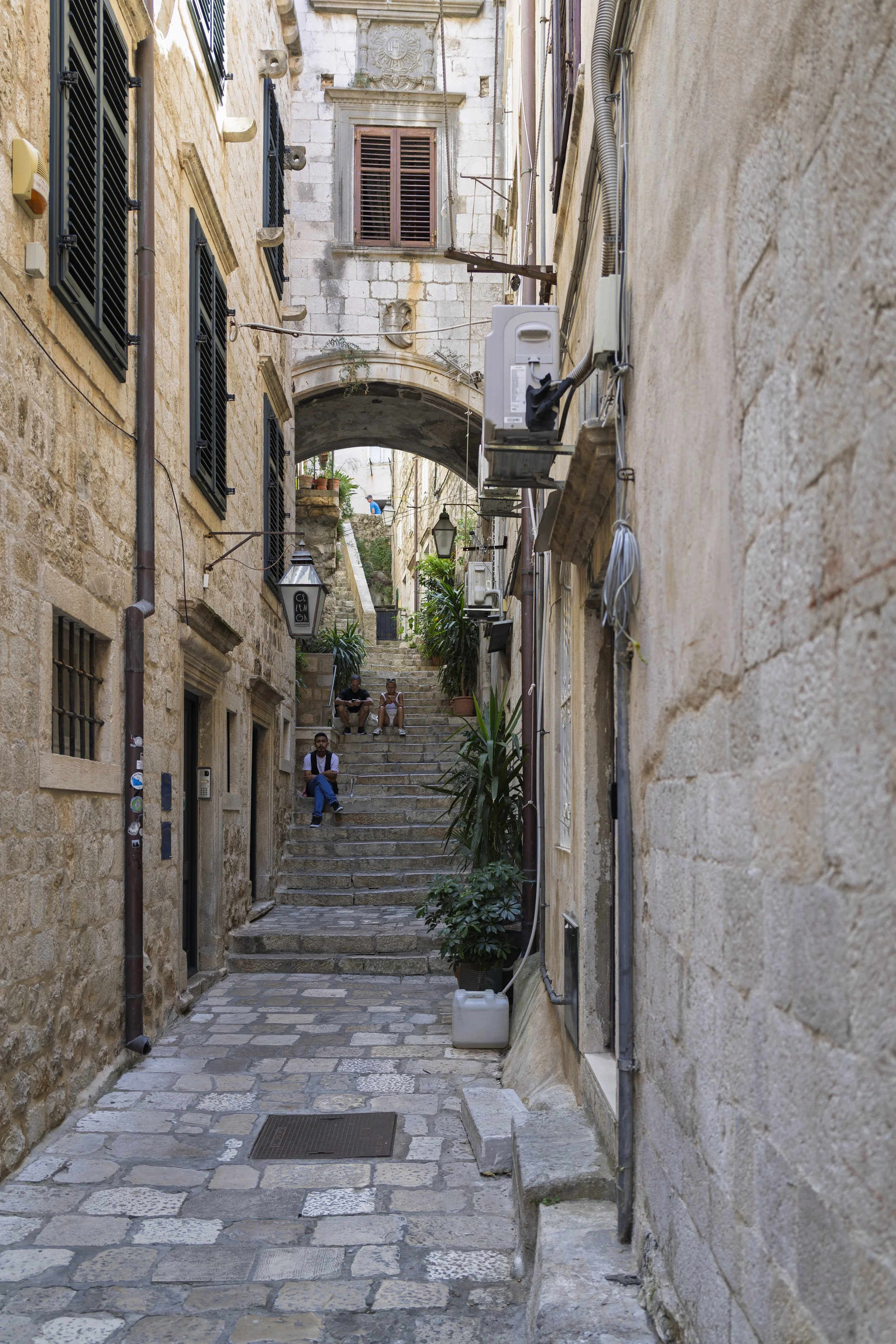 Arched Alleyway