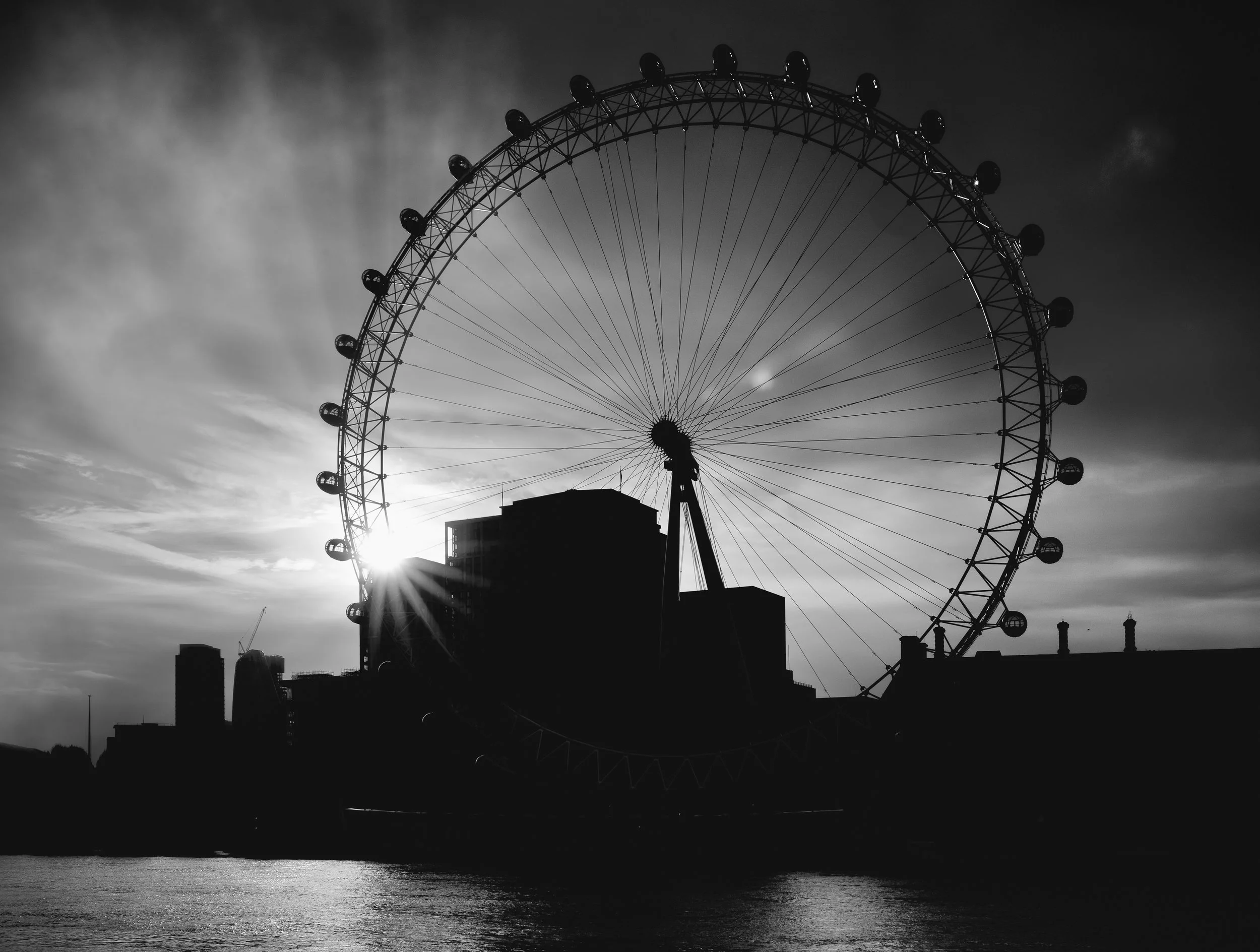 London Eye BW