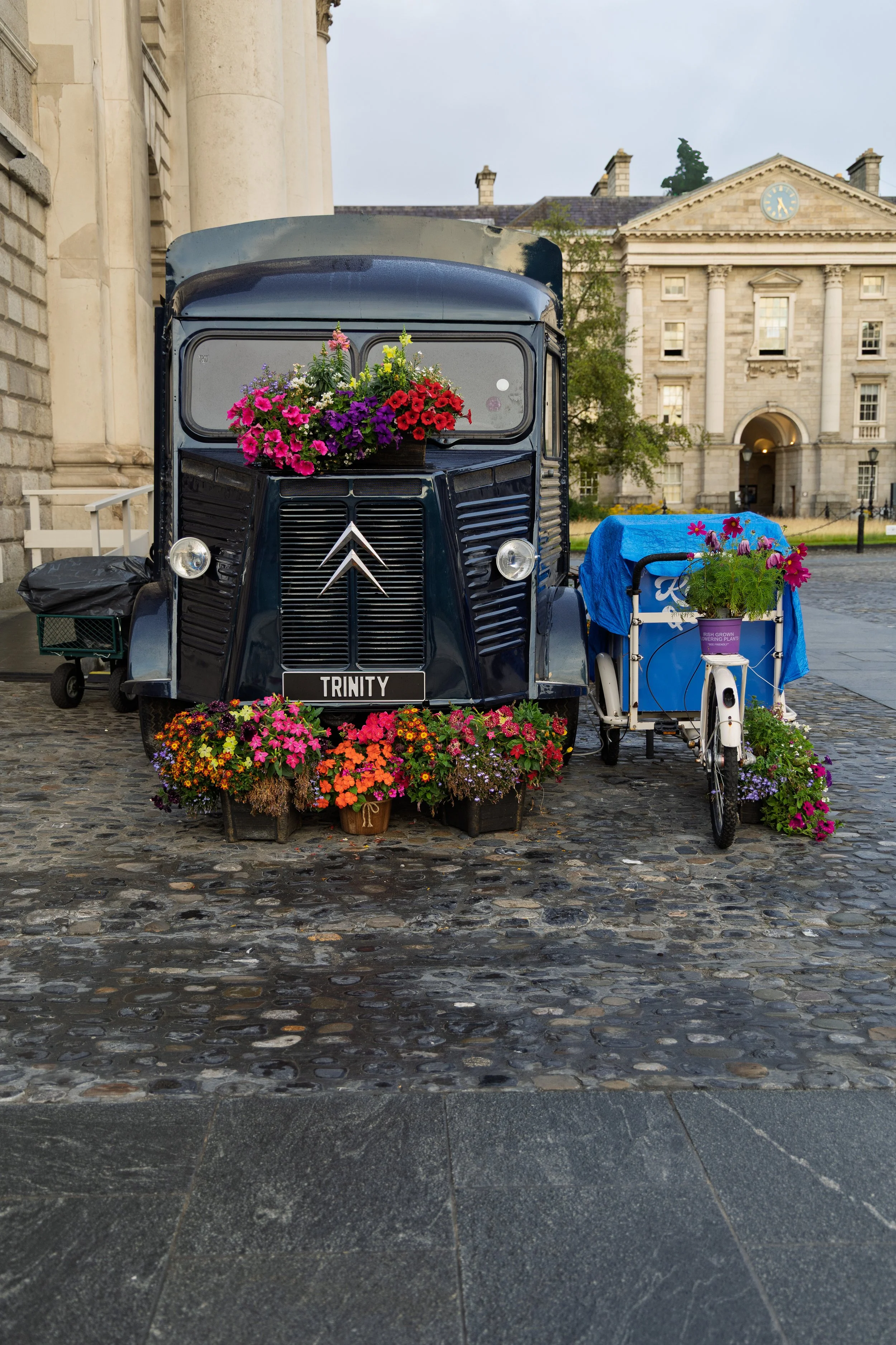Citroen Coffee Van at Trinity