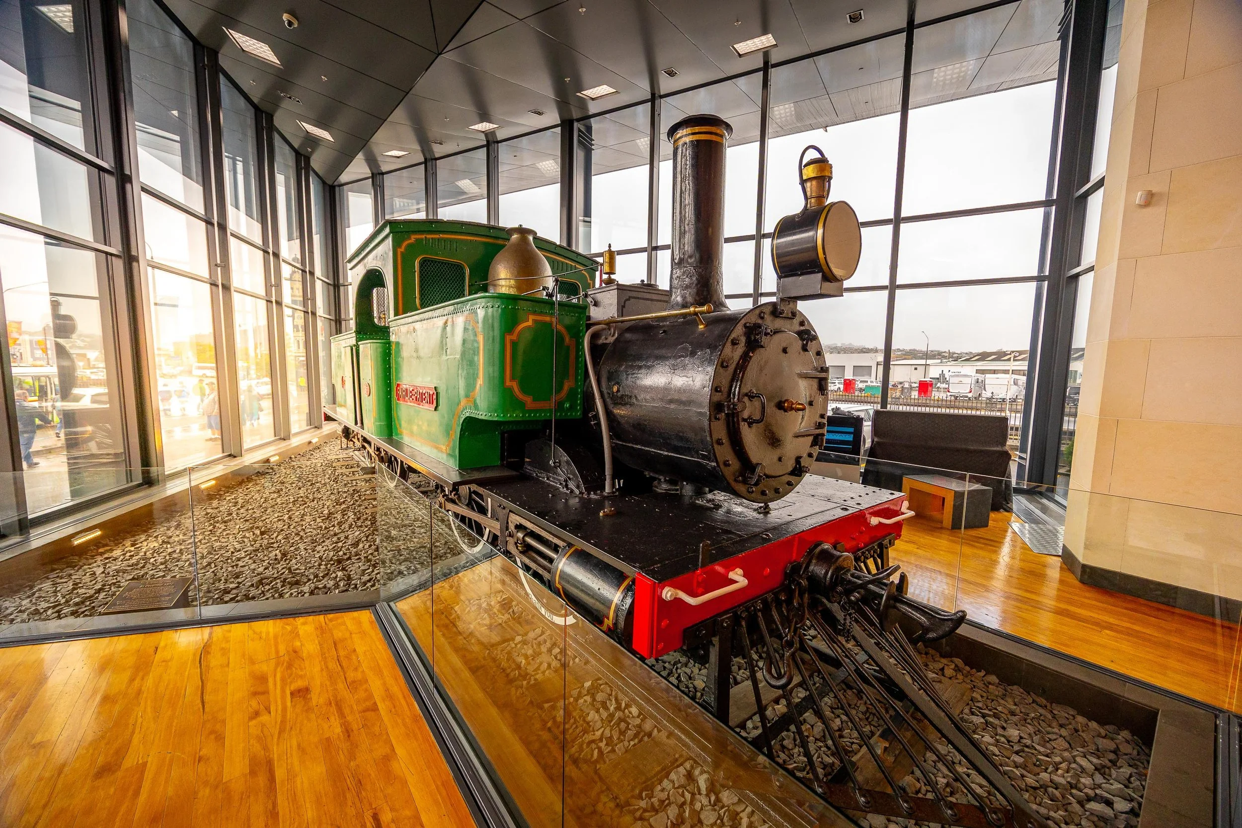 Railway Engine in Toitu Otago Museum 🕸️ 