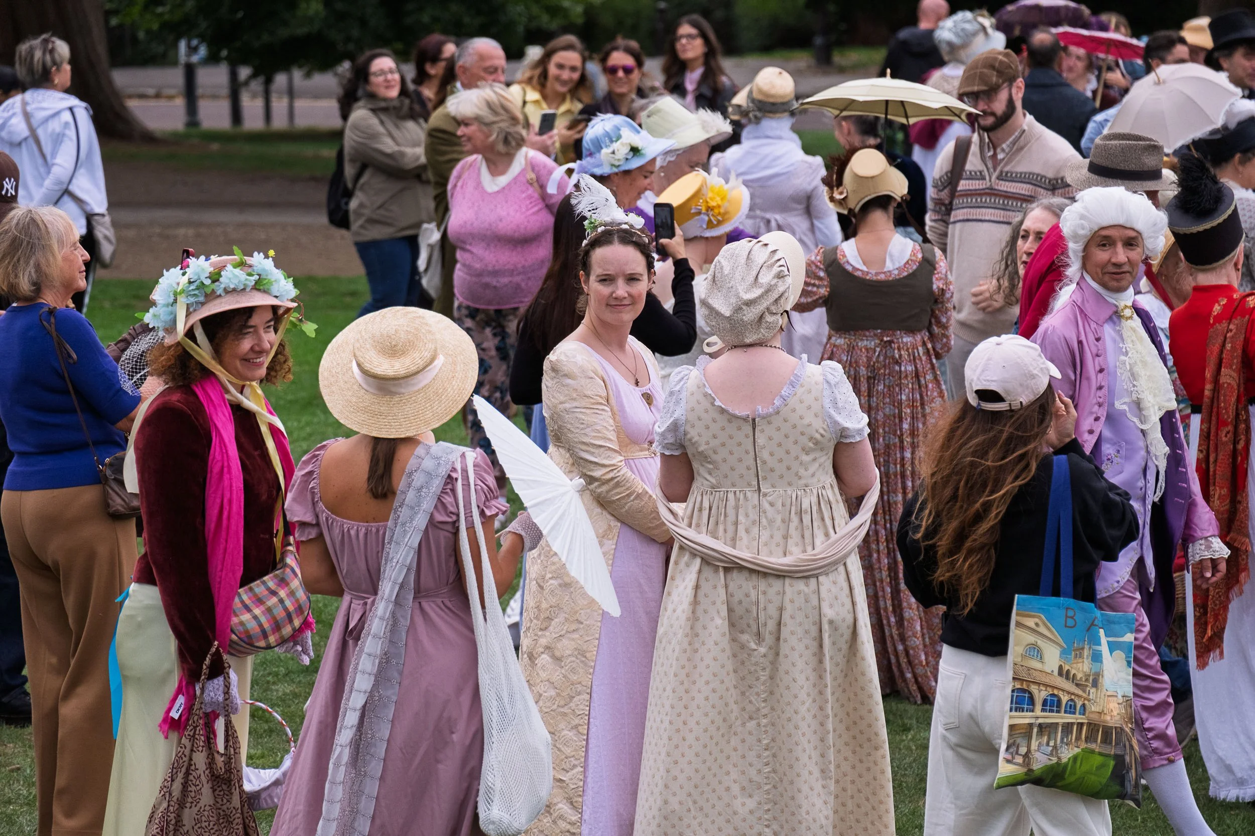 More Promenaders