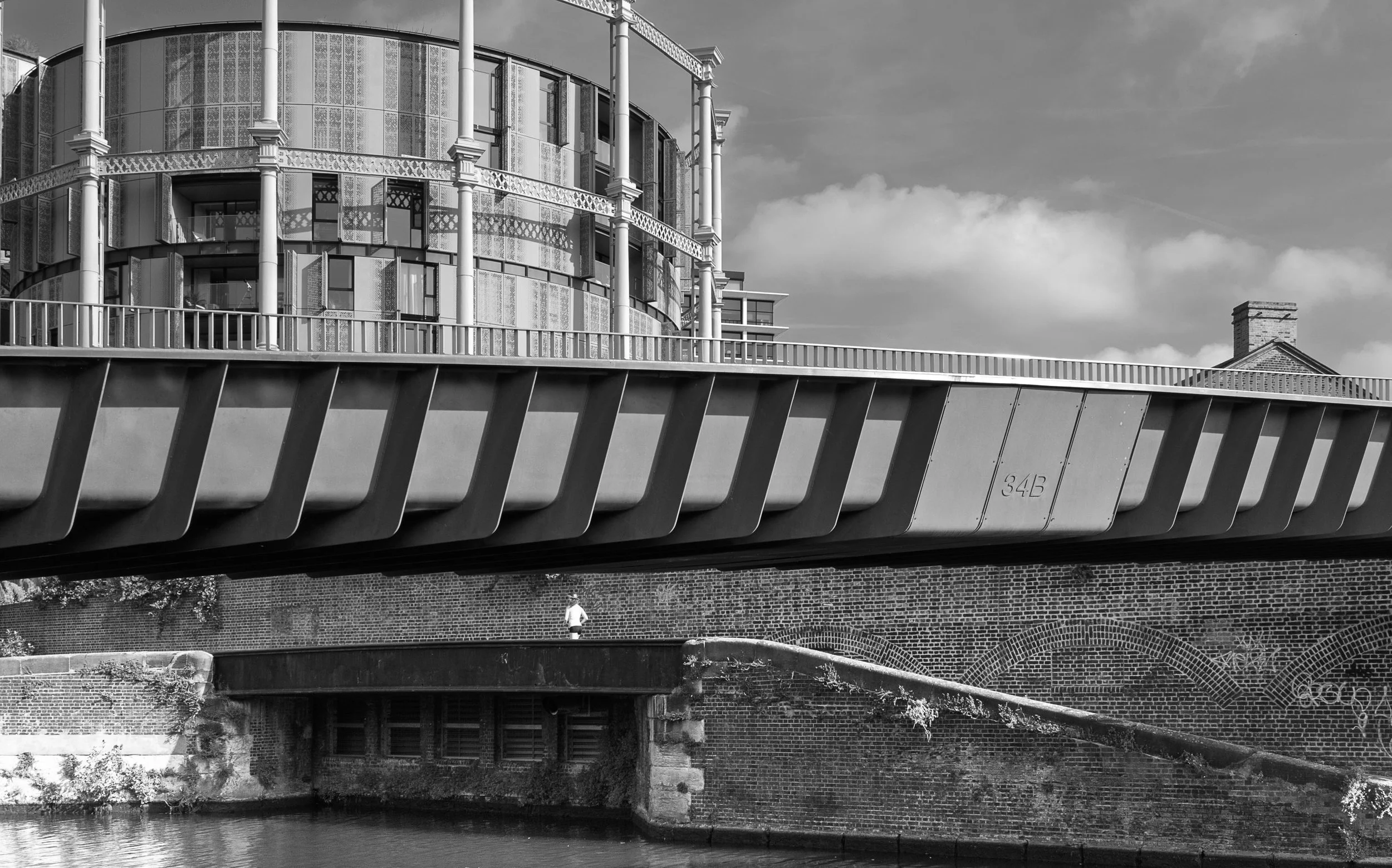 Gasholder Apartments at Union Canal