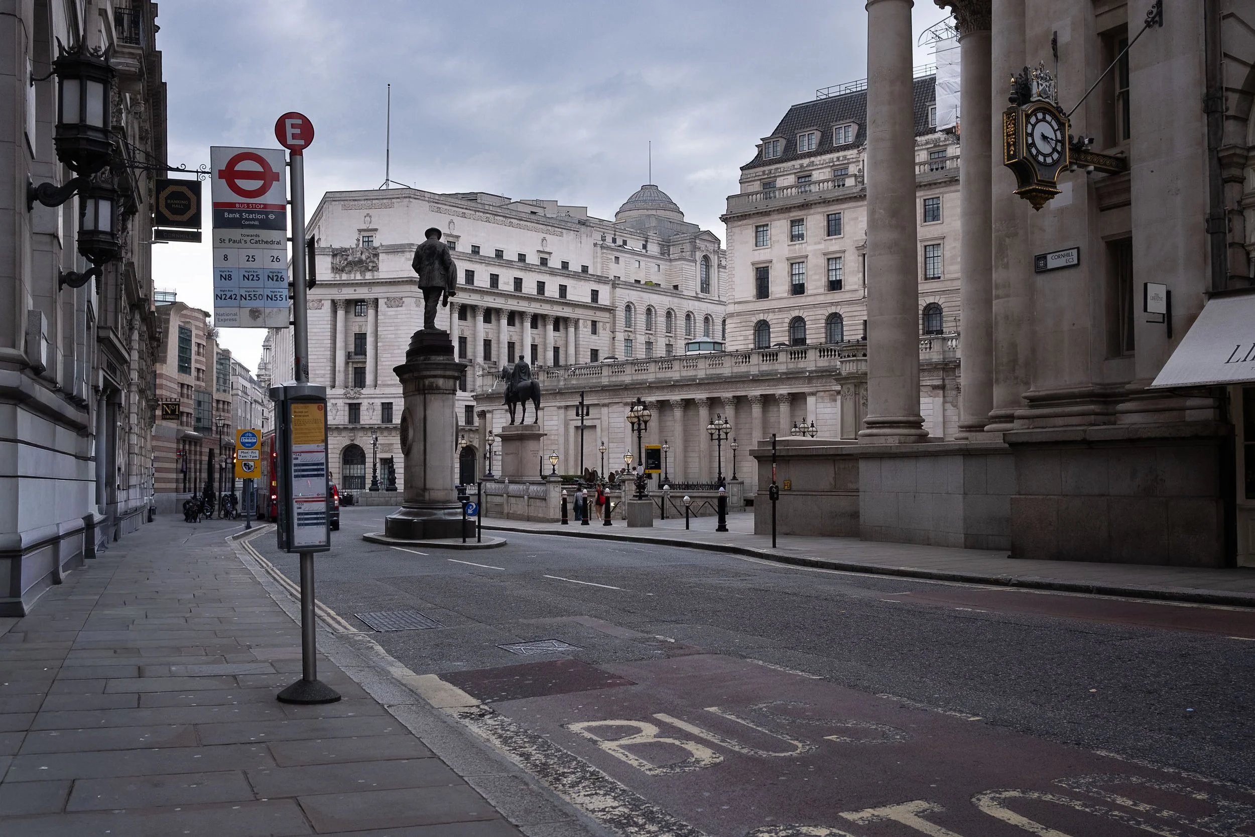 Bank Station Bus Stop