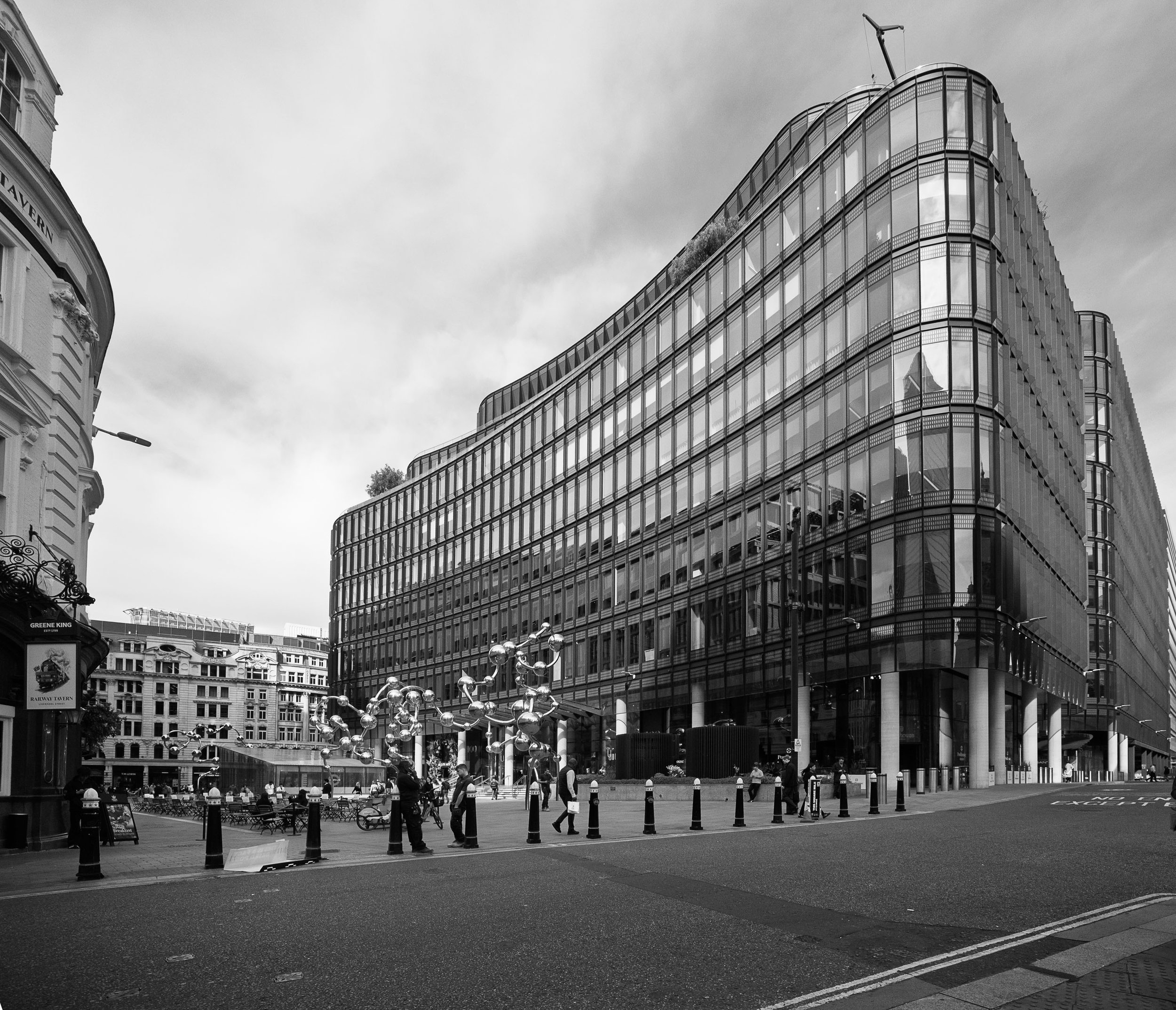 The Bubble Bond Sculpture 