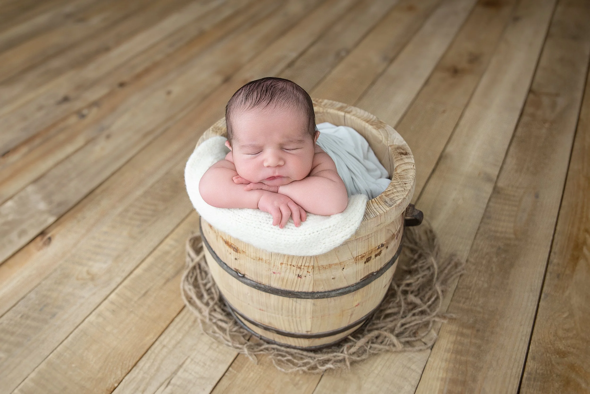 Hamama-rochester-hills-mi-newborn-photographer-30.jpg