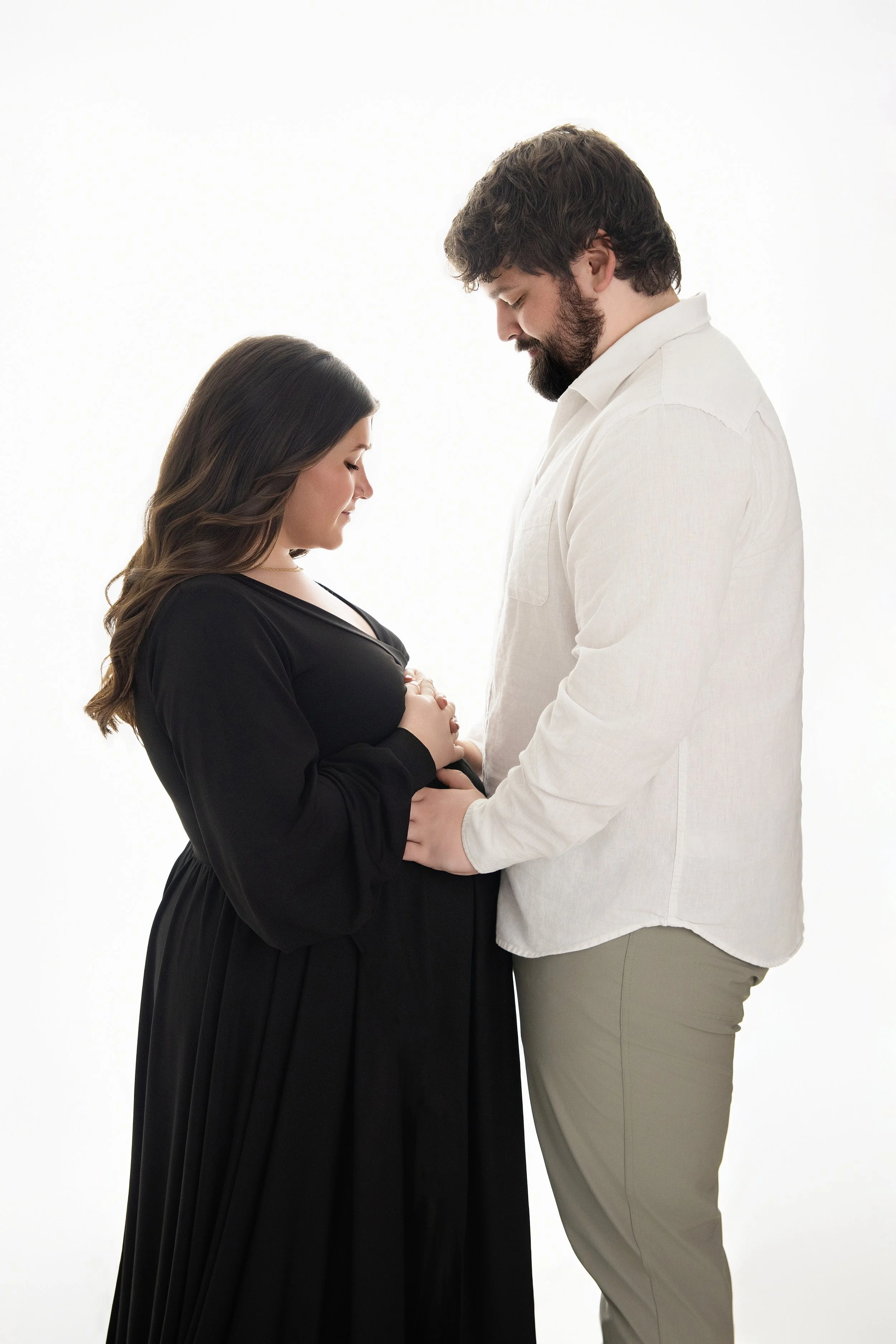 Alyssa-rochester-hills-mi-maternity-photographer-16.jpg
