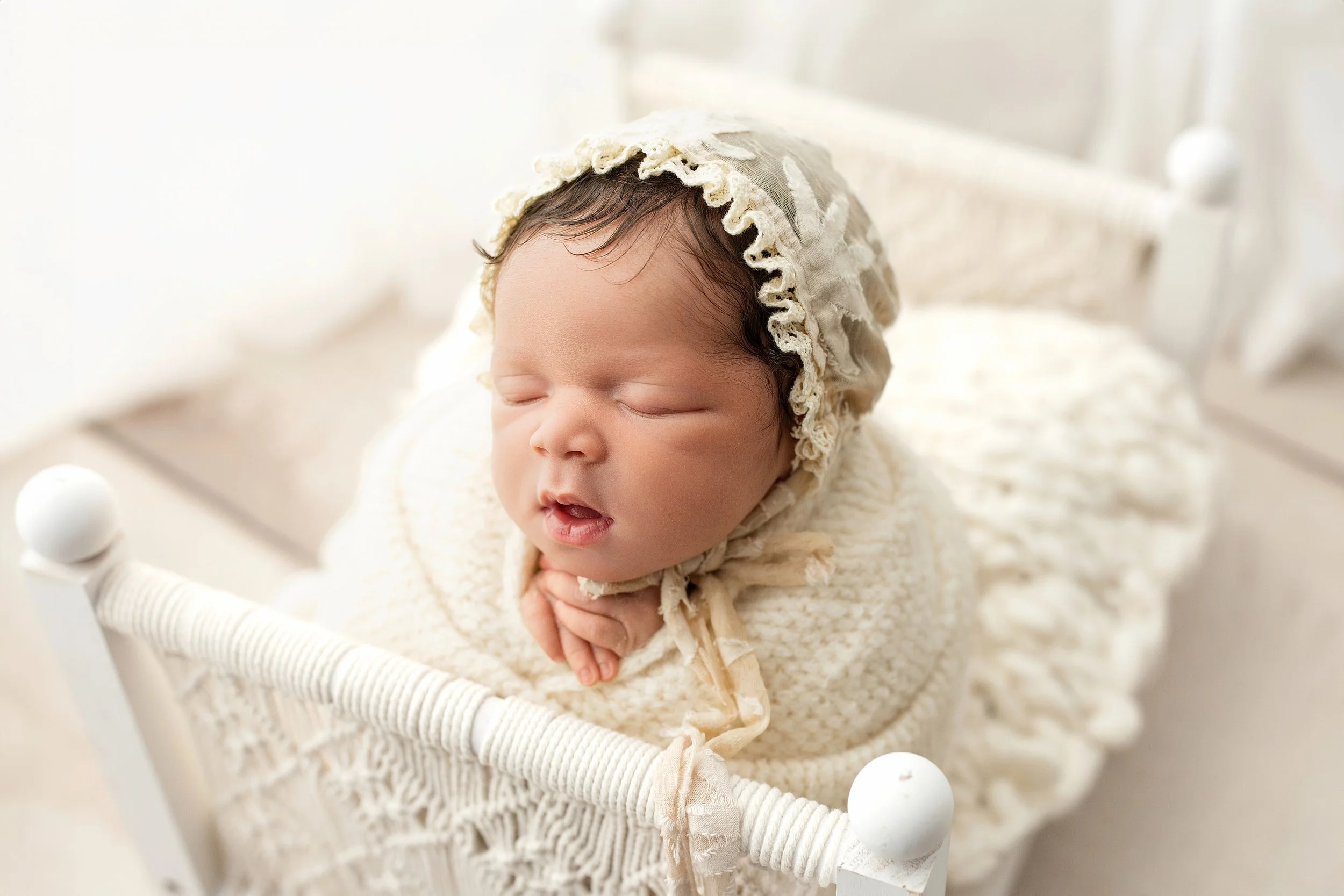Tajah-Rochester-Hills-Newborn-Photography-43.jpg