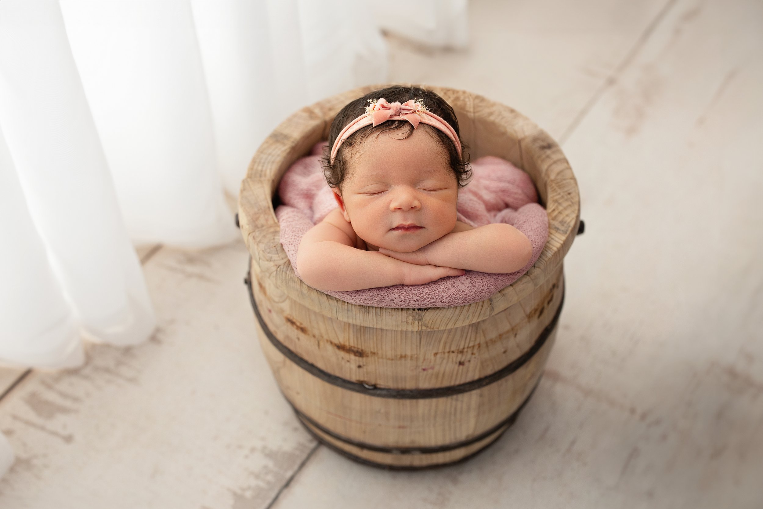 Tajah-Rochester-Hills-Newborn-Photography-49.jpg