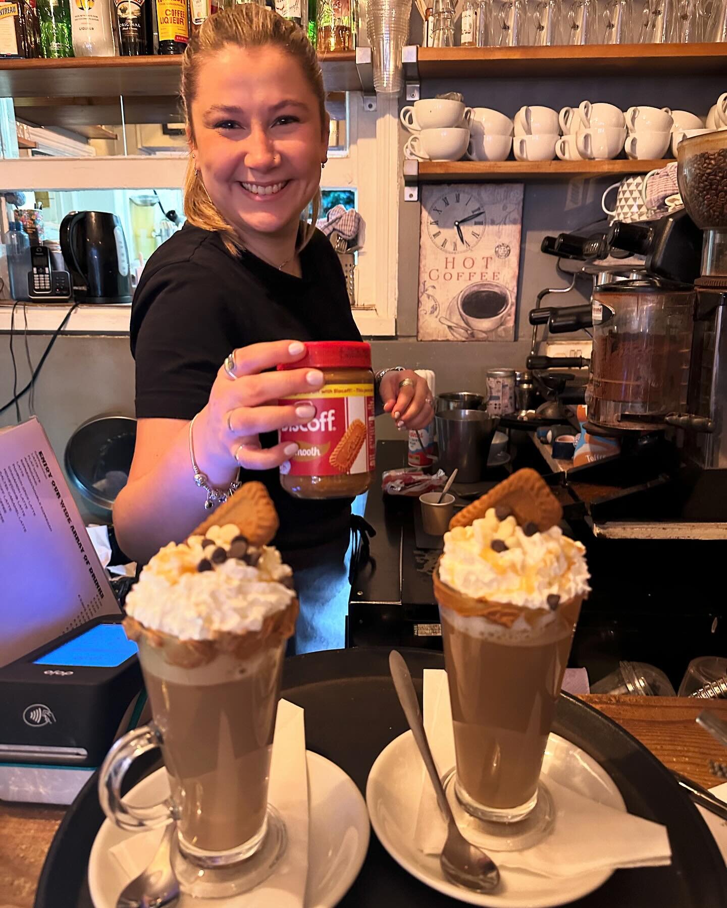 Come in while the sun is out and indulge yourself in the best flavour of our Biscoff latte. Taste buds, prepare to be amazed 🔝🙌🏻☕️💯😋

#restaurant #cafe #brighton #brightonrestaurant #northlainesbrighton #brightoncafe #brightonandhove #brightonfo