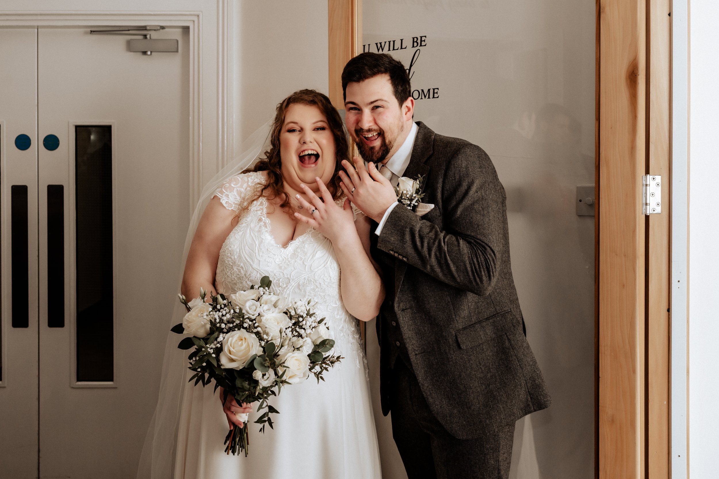 wedding ring poses - Theodoro Photography