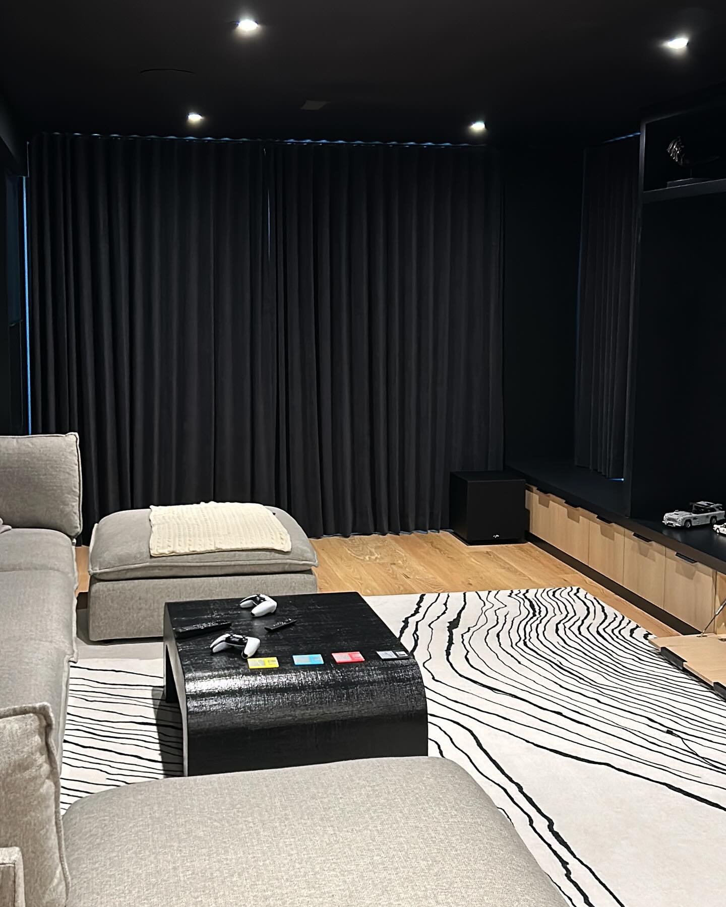 Lights, camera, transformation! 🎥 Dive into the cozy vibes of this new movie room ✨ Share your must-watch movies in the comments! 🍿
.
.
Designed By: @sodapopdesigninc 
.
.
#interiordesign #interiordesignersofinsta #ontariodesigner #kingcityontario 