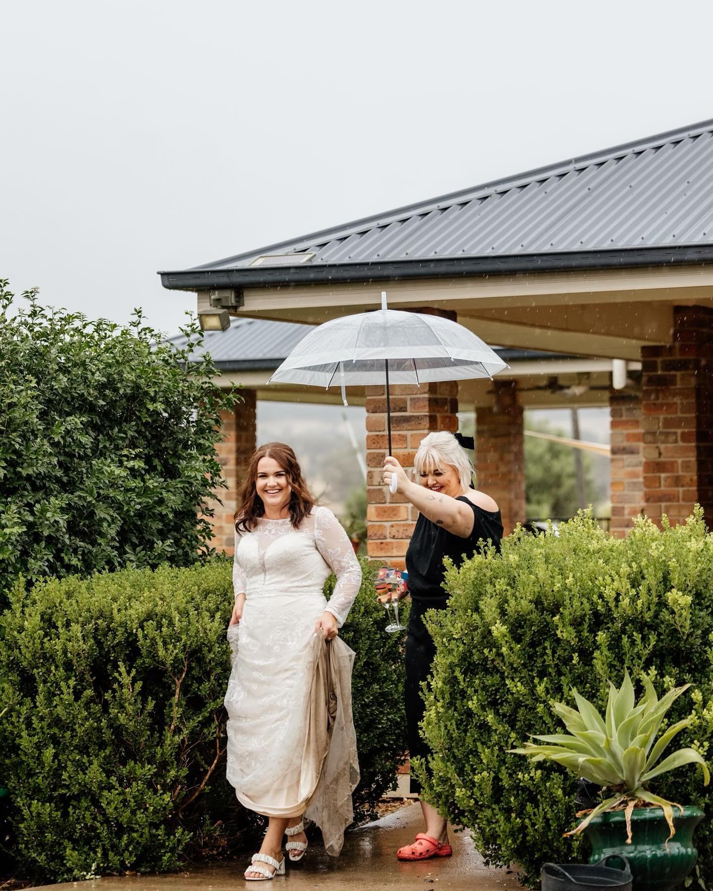 3pm: Conduct wedding ceremony
4pm: Protect the bride (who just so happens to be your best friend) from the rain &amp; hold her champagne for photos.

Advice? Always pack crocs/gumboots &amp; umbrella just in case!

📸: @emiliekate_photography
👠: @cr