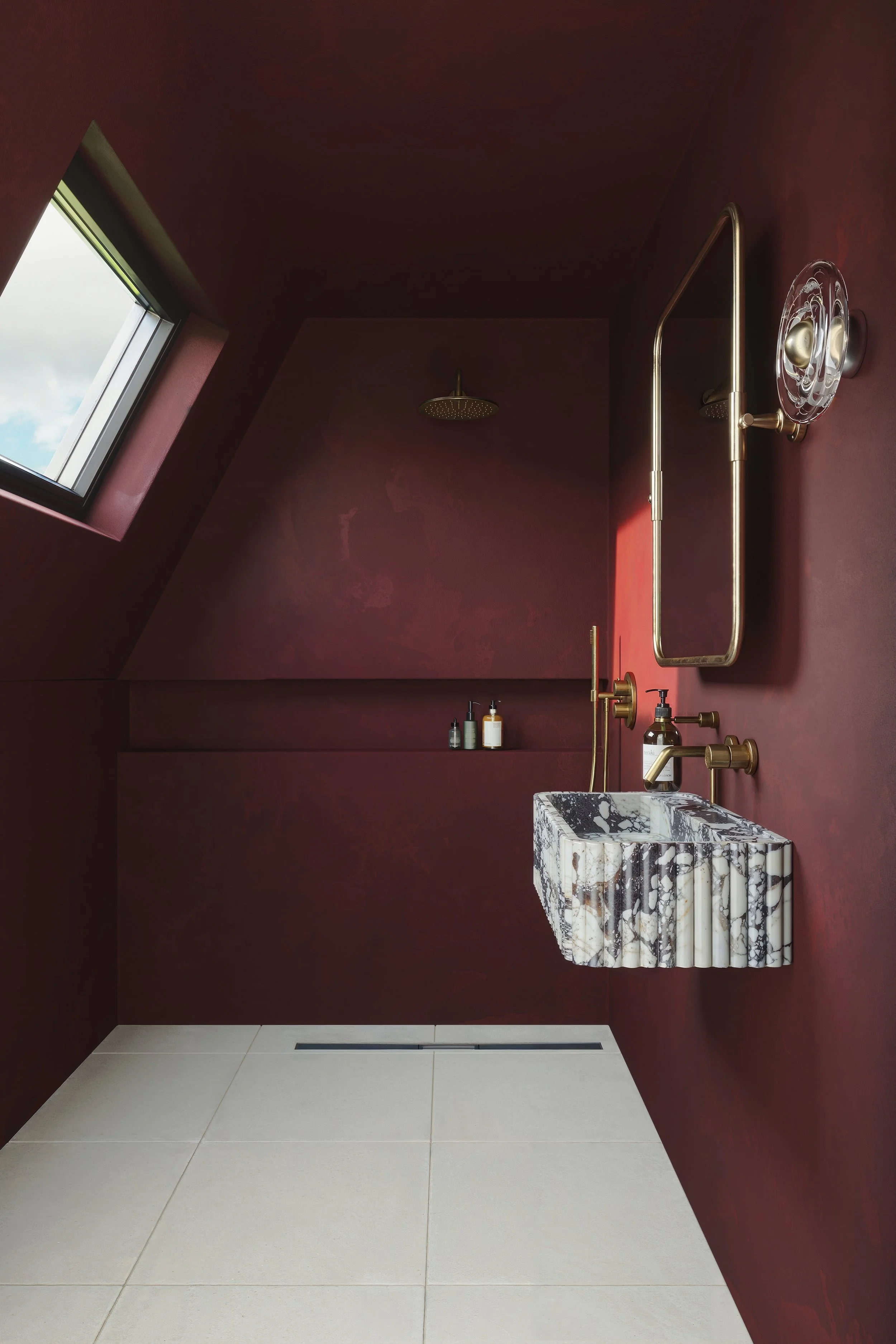 Shower room cam 2 v2-6k res.jpeg