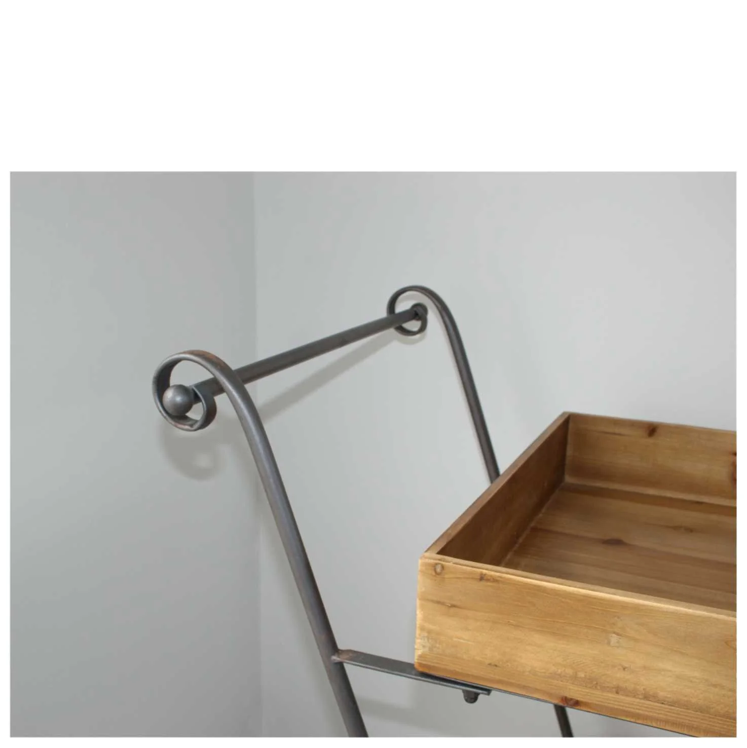 drinks trolley 02.jpg