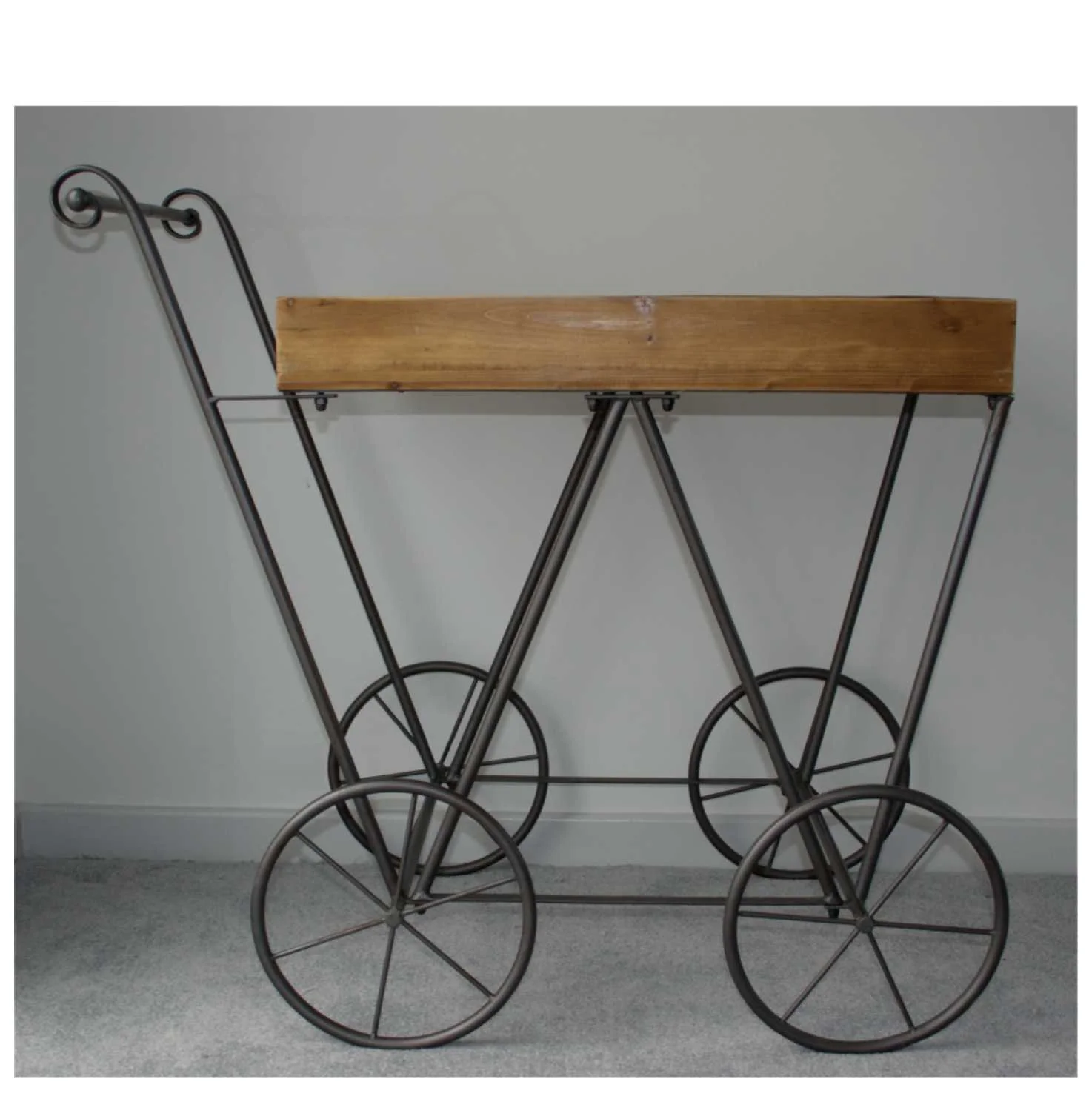 drinks trolley 03.jpg